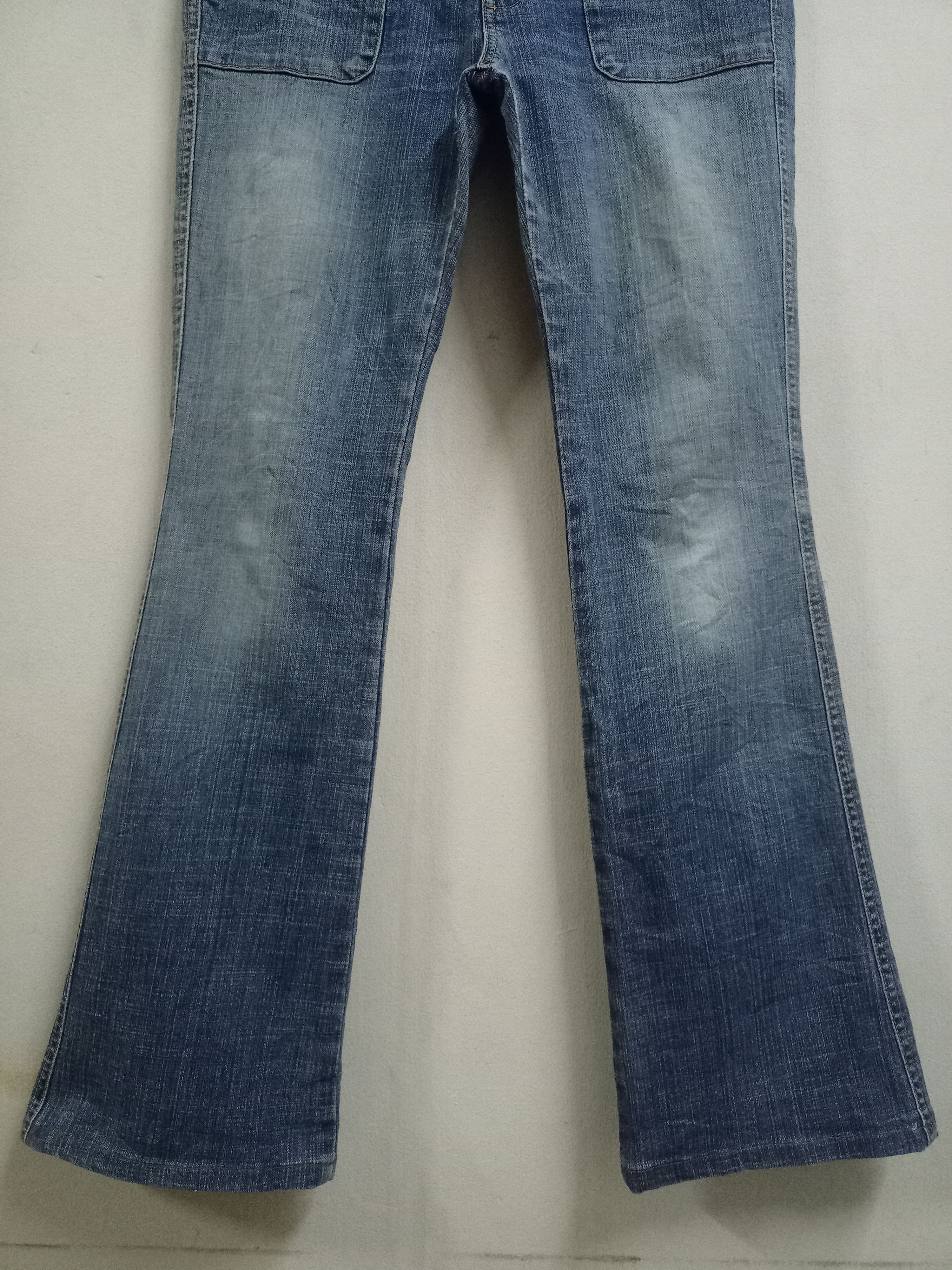 Japanese Brand Vintage Japanese Blue Way Blue Wash Flare Jeans Size 28" / US 6 / IT 42 - 5 Thumbnail