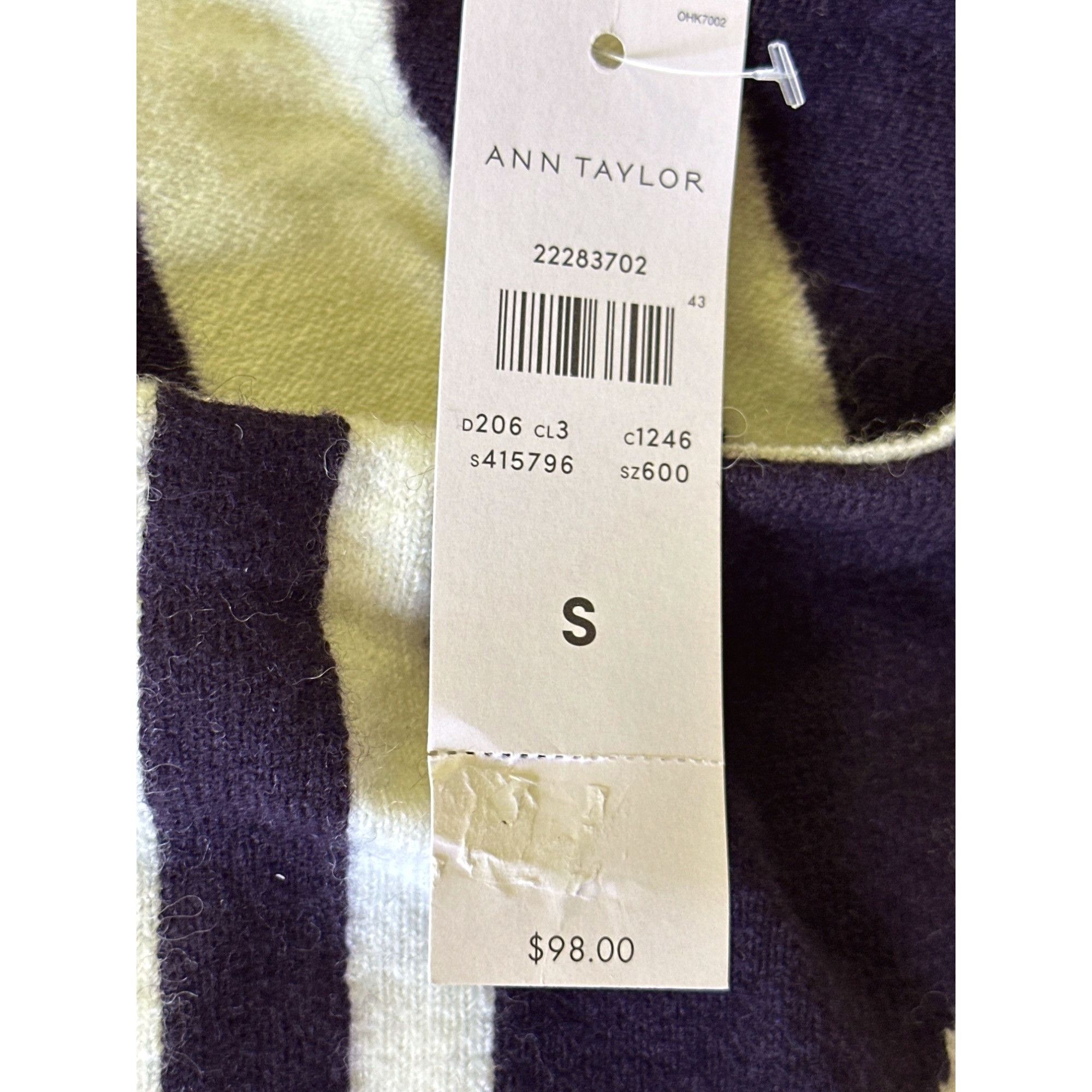 Ann Taylor Ann Taylor Womens Striped Block Style Sweater Small Navy Wh Size S / US 4 / IT 40 - 2 Thumbnail