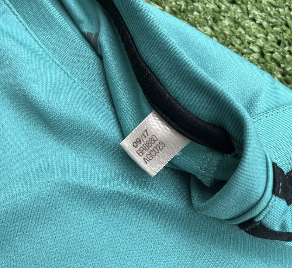 Adidas Real Madrid Training Jersey. Size US M / EU 48-50 / 2 - 6 Thumbnail