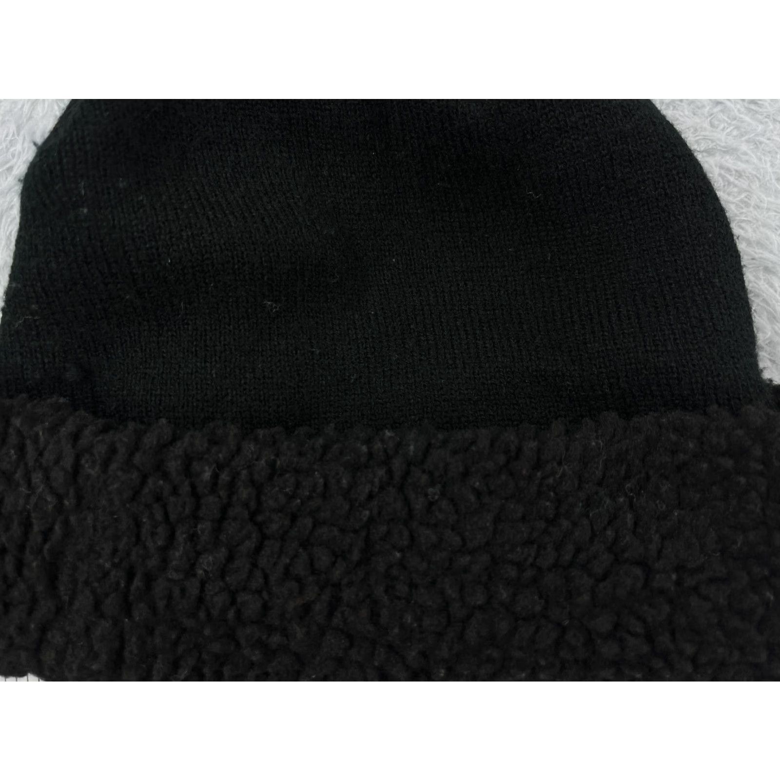 Vintage Rue21 Beanie Toque Beanie Hat Womens Black Knit Acrylic Polyester Faux Fur Cuff Ski Outdoor Winter 1 Size Womens Size ONE SIZE - 2 Thumbnail