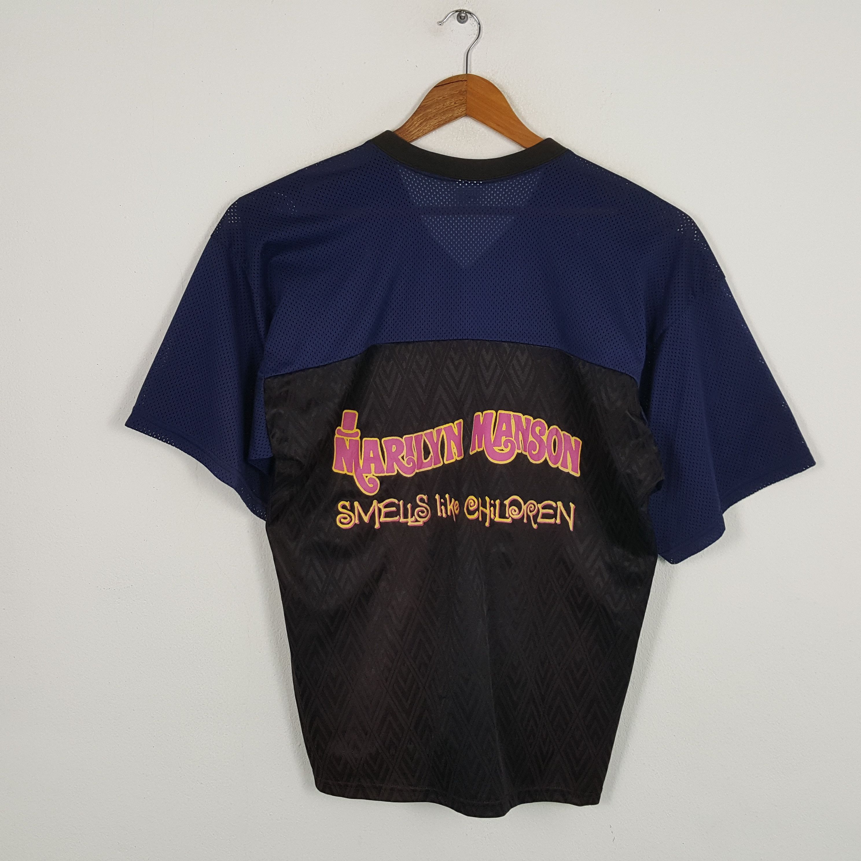 Band Tees × Marilyn Manson × Vintage Vintage 90's MARILYN MANSON American Musician Tour T-Shirts Size US L / EU 52-54 / 3 - 3 Thumbnail