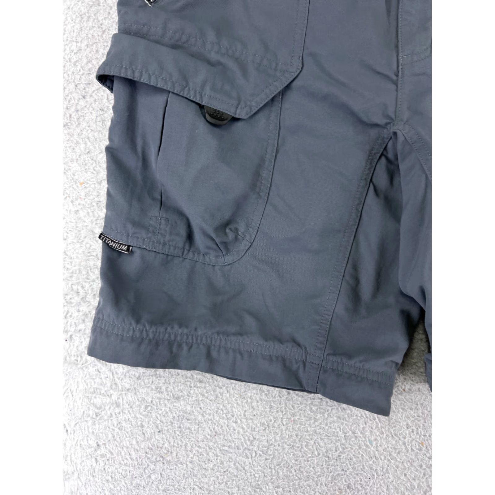 Vintage Columbia Cargo Shorts Men 30 Gray Nylon Zip Pockets Hiking, River, Kayak, Outdoor, 100% Nylon, Cargo, Regular Fit, Spring Summer Fall Winter, Gray Size US 30 / EU 46 - 5 Thumbnail