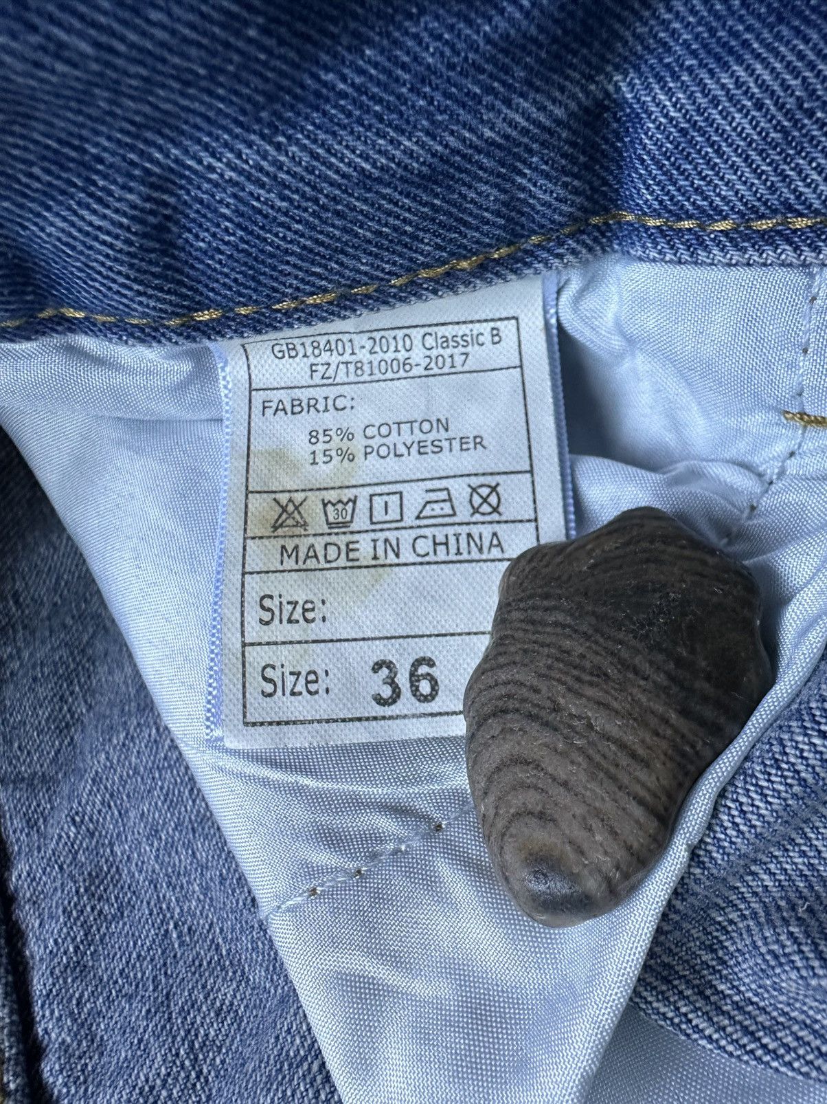 Vintage Distressed Blue Jeans for Men Size US 36 / EU 52 - 5 Thumbnail