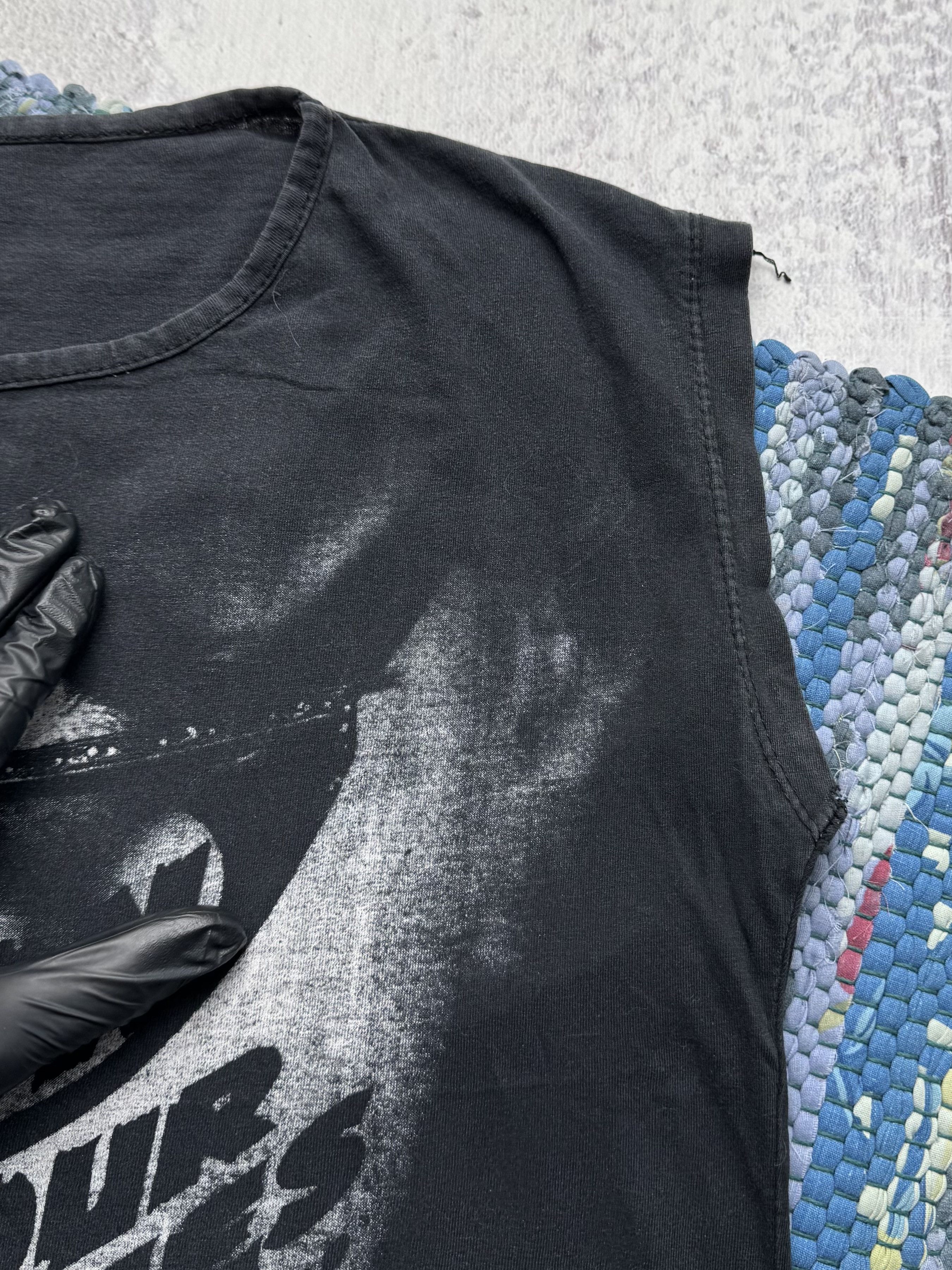 Vintage Vintage Graphic T Shirt Face Print Y2K Streetwear Size L / US 10 / IT 46 - 7 Thumbnail