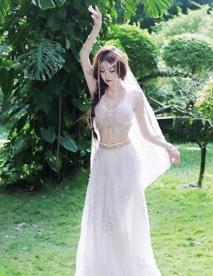 Other white dress Size M / US 6-8 / IT 42-44 - 1 Thumbnail