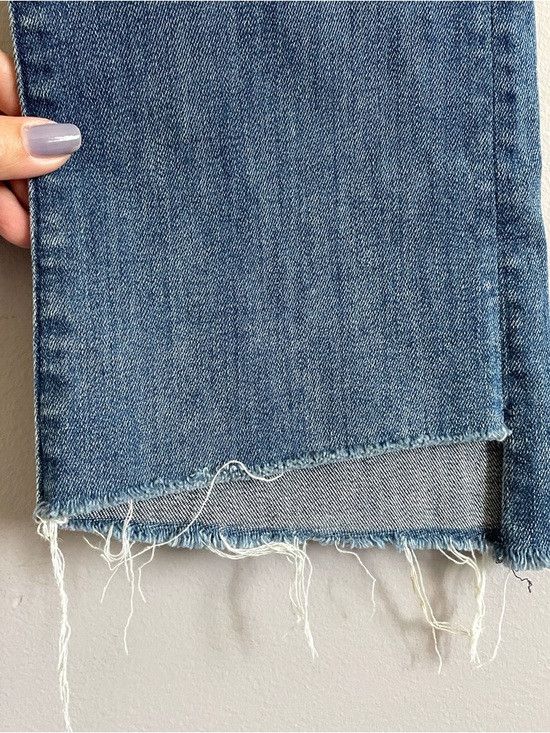 MOTHER MOTHER Insider Crop Step Fray Distressed Flare Jeans - 25" Size 25" / US 0 / IT 36 - 4 Thumbnail