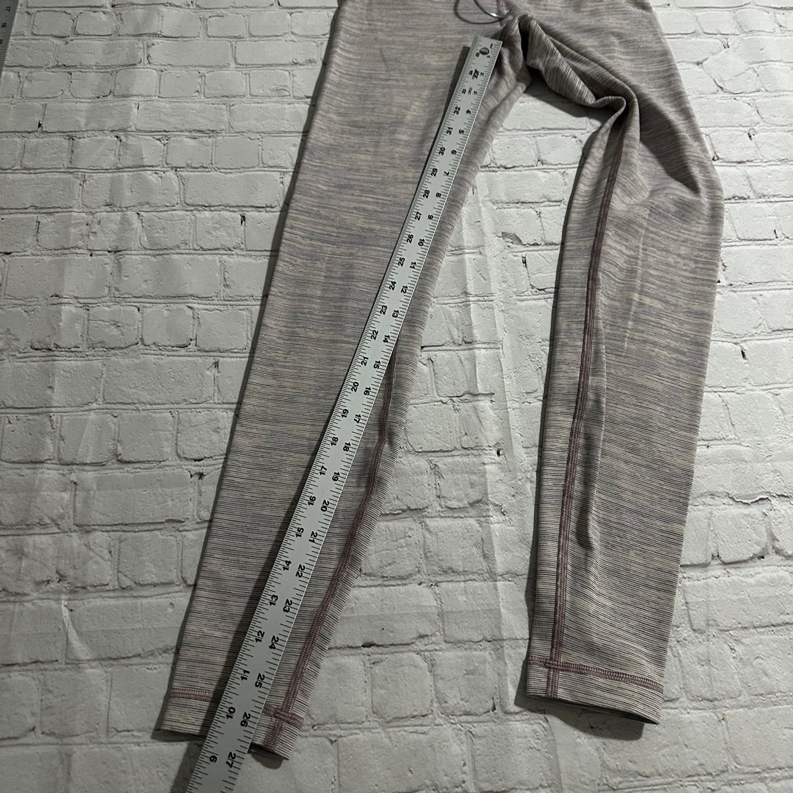 Lululemon lululemon leggings size 6 Size 28" / US 6 / IT 42 - 7 Thumbnail