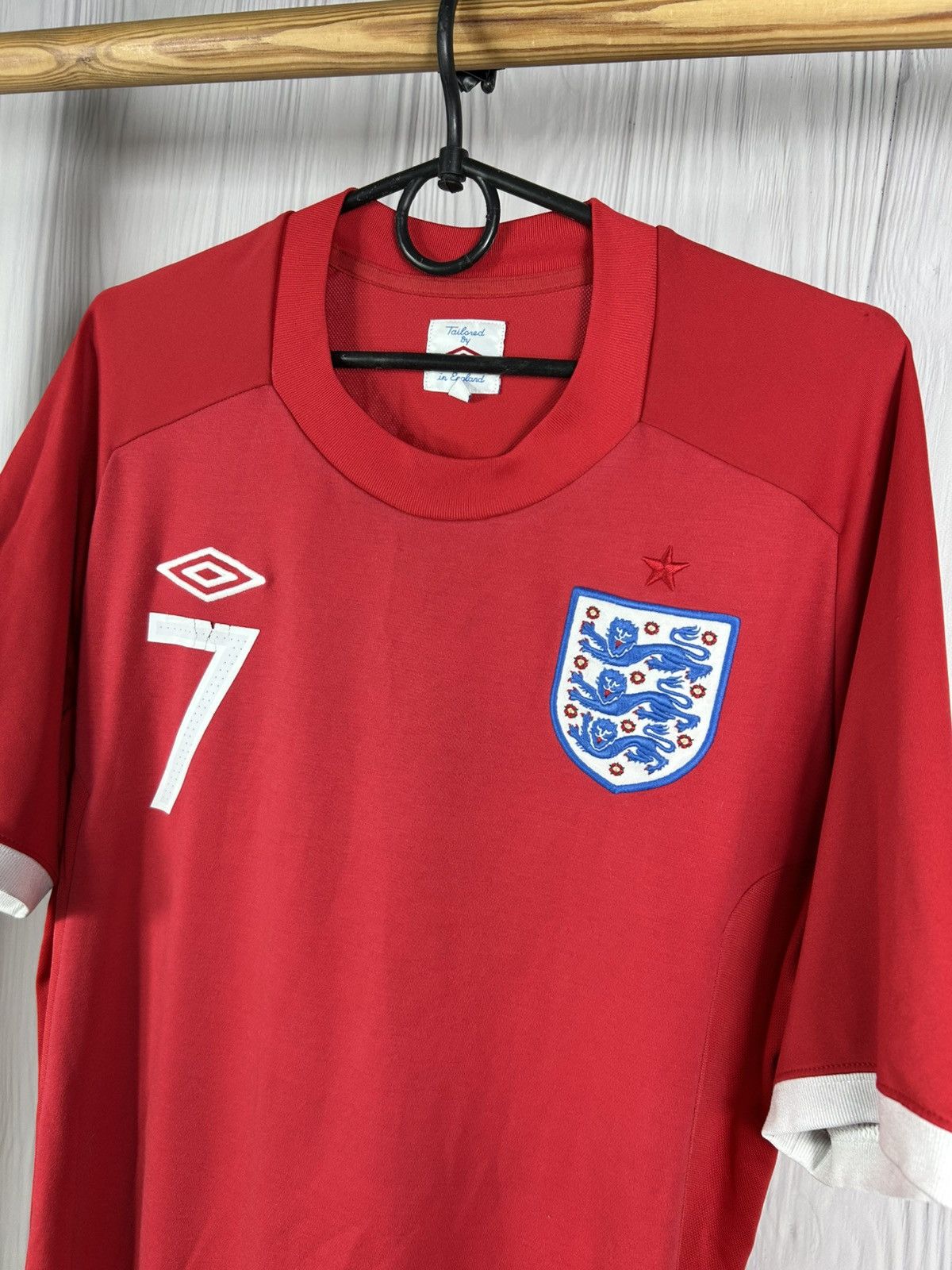 Umbro England Beckham Soccer Jersey 2010 Umbro Away Shirt Size 40 Size US M / EU 48-50 / 2 - 4 Thumbnail