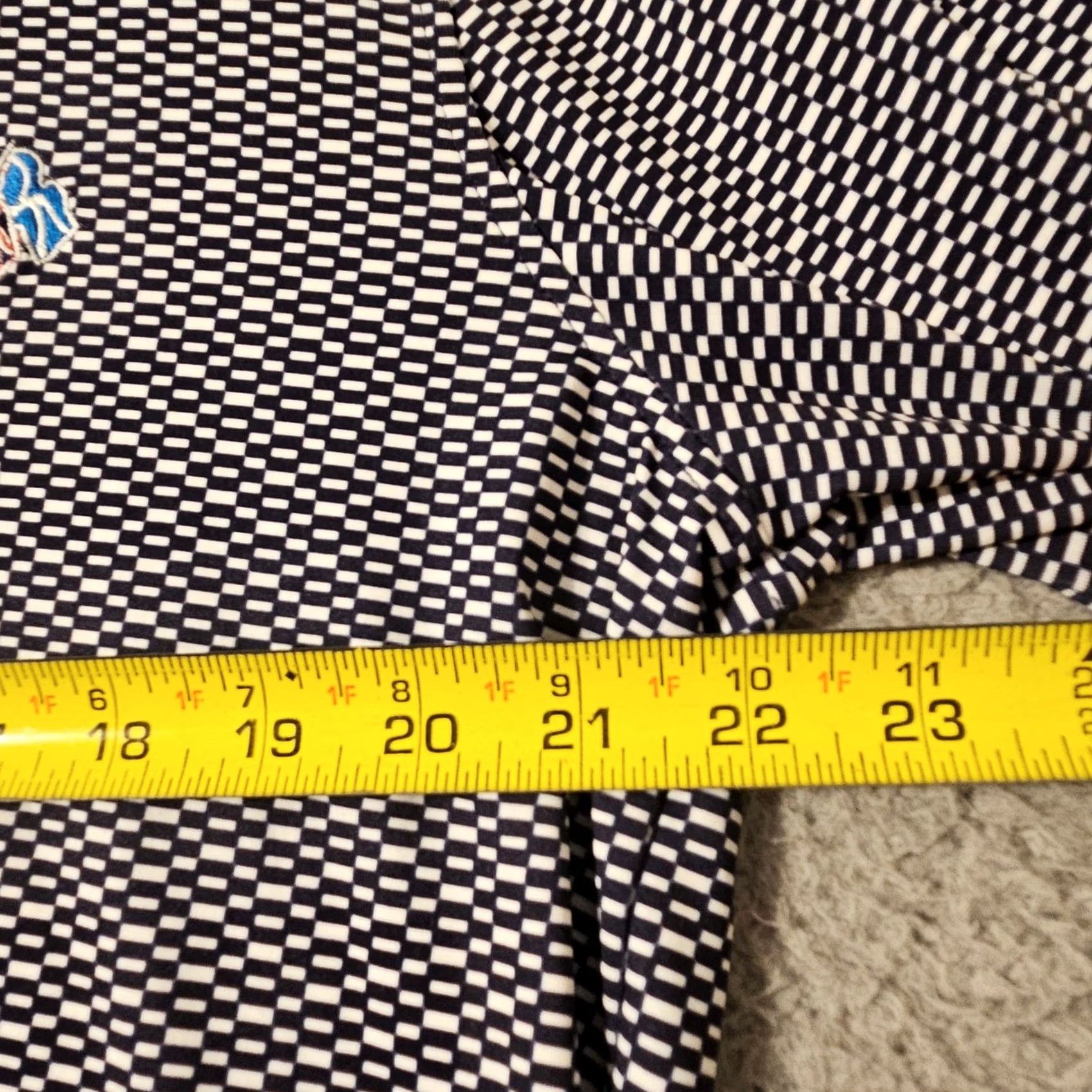 Vintage Greyson Polo Shirt Blue & White Men's Medium Shirt Missing 2 buttons 28" Length 22" Chest M Greyson Size US M / EU 48-50 / 2 - 7 Thumbnail