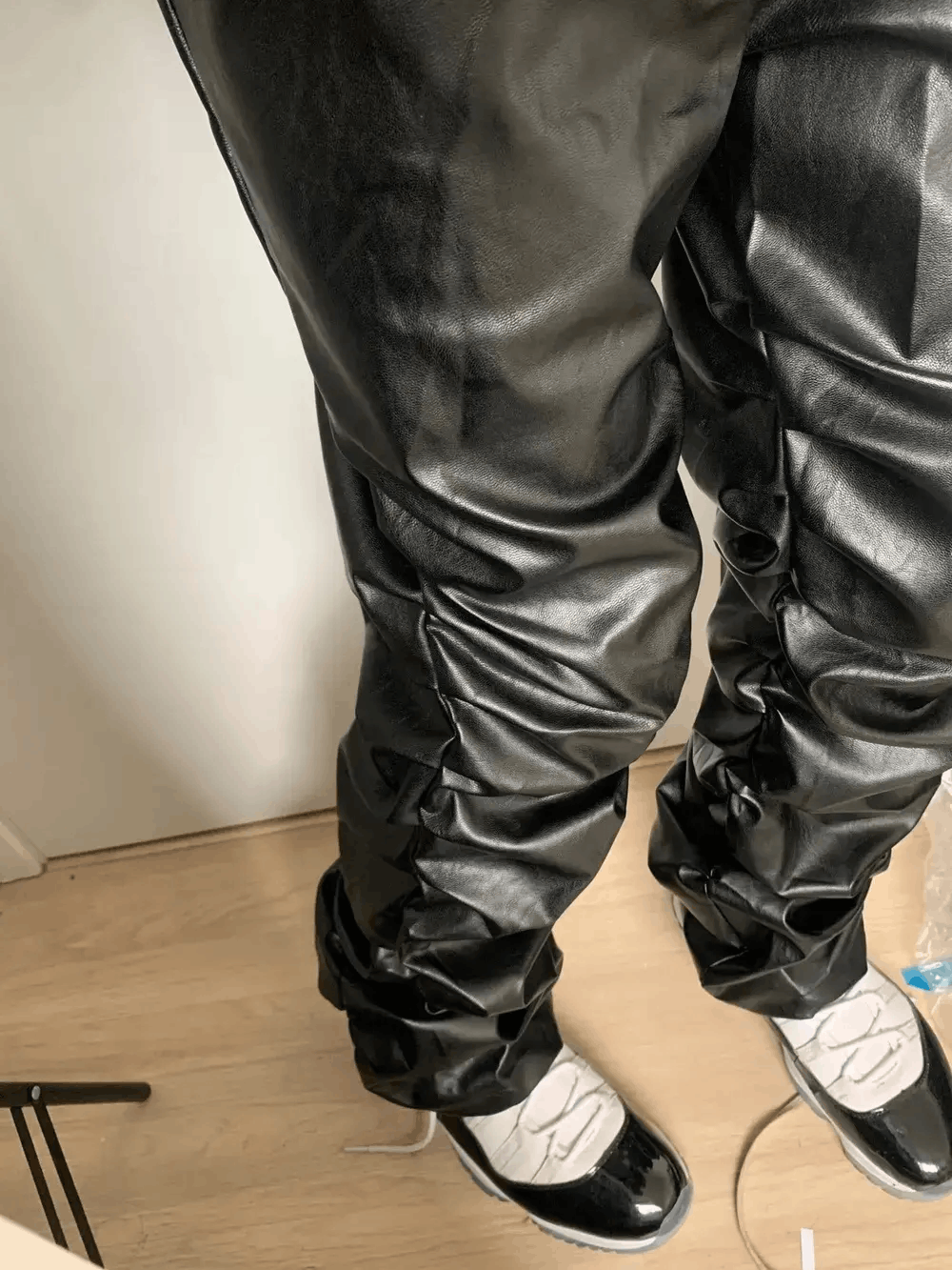 Japanese Brand × Leather Loose Ruched Casual Pu Leather Pants Size US 32 / EU 48 - 7 Thumbnail