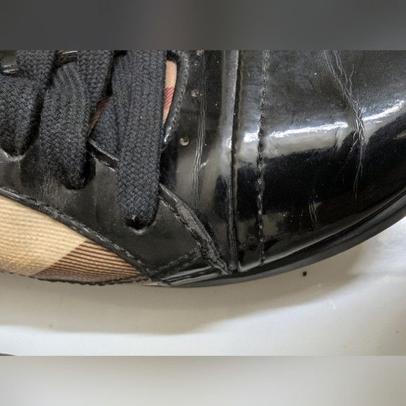 Burberry Black/Beige Canvas And Patent Leather Low Top Sneakers Size US 9 / IT 39 - 13 Thumbnail
