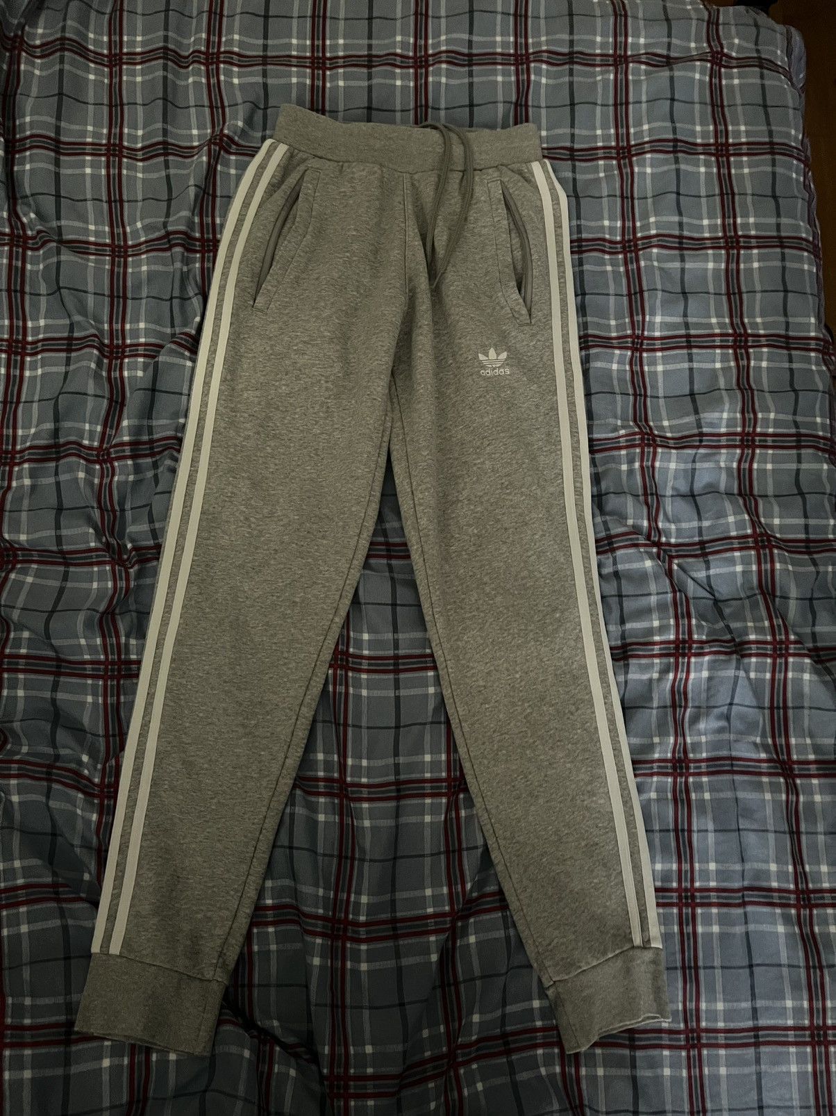 Adidas Adidas Sweatpants/Joggers Size US 30 / EU 46 - 1 Thumbnail