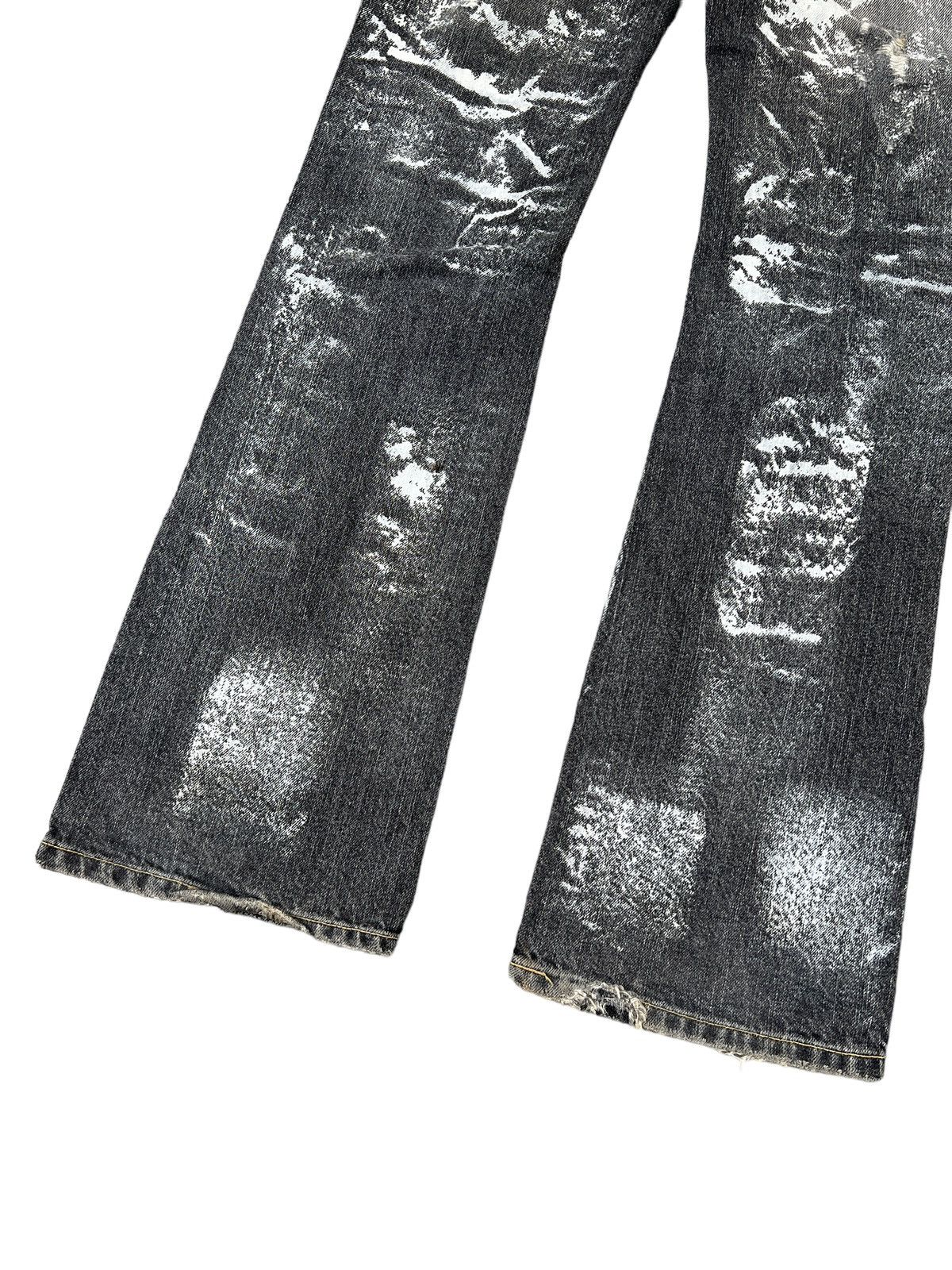 Vanquish Vintage Vanquish 🇯🇵 Distressed Paint Roll Flare Denim Size 30" / US 8 / IT 44 - 8 Thumbnail