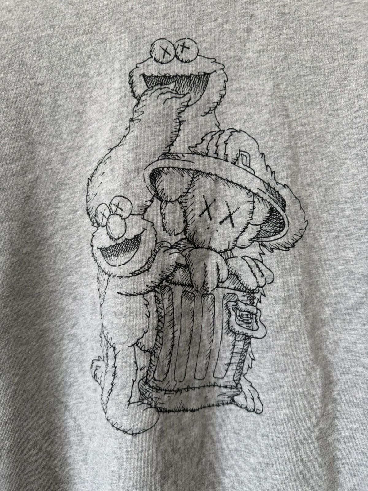 Kaws Kaws x Sesame Street Japan Sweatshirt Size US L / EU 52-54 / 3 - 2 Thumbnail