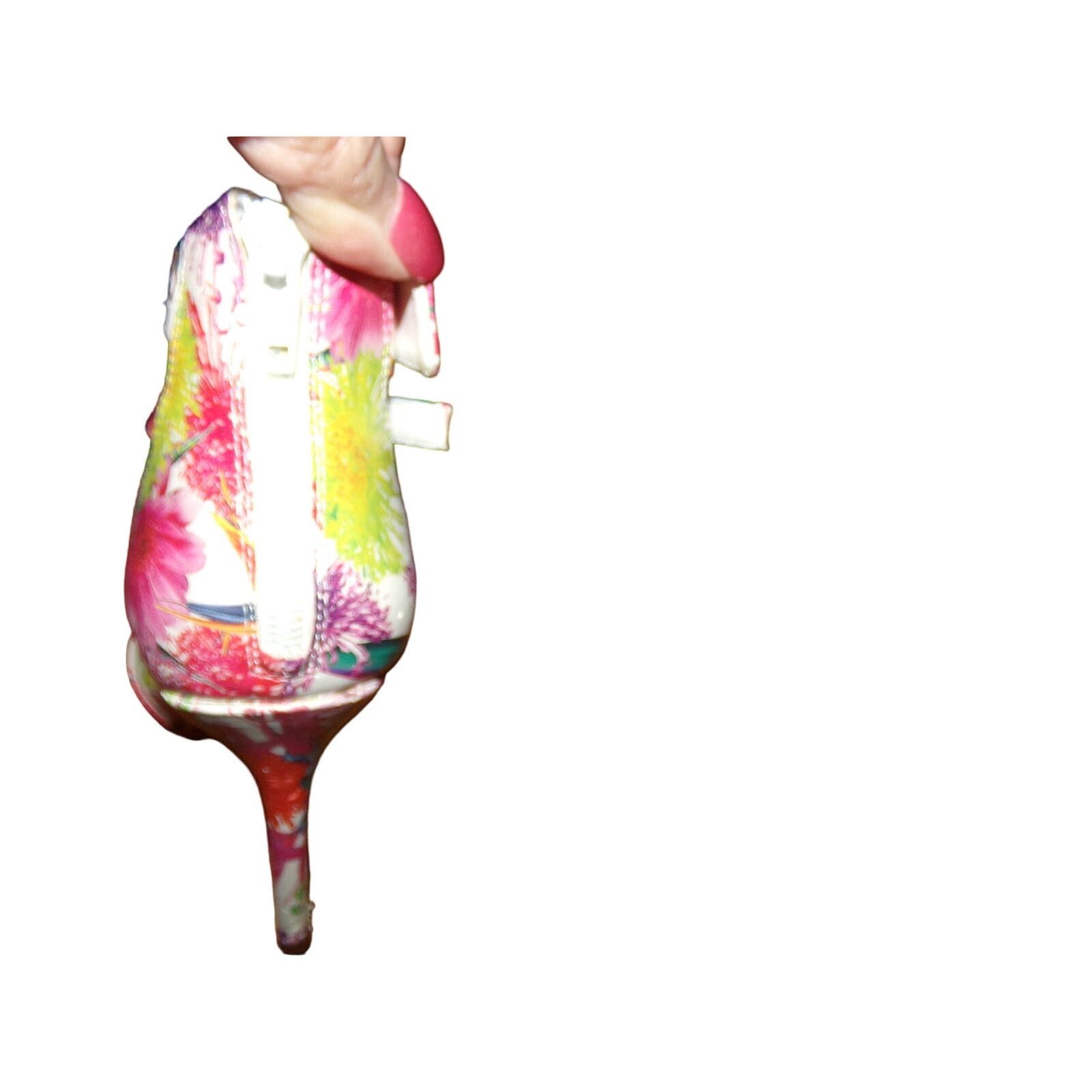 Gianni Valentino Gianni Bini floral heel sandals size 6 4" ankle strap New Size US 6 / IT 36 - 7 Thumbnail