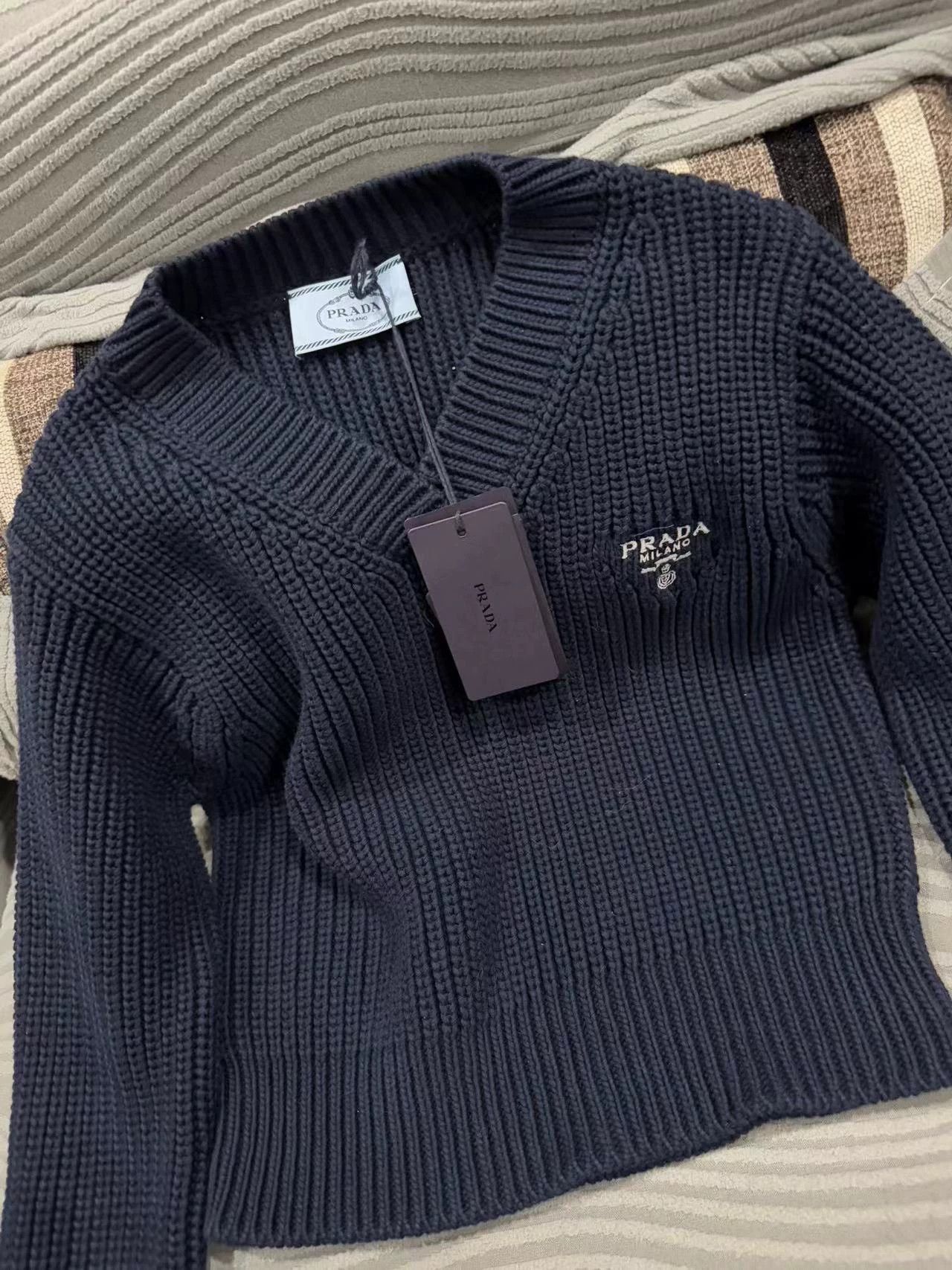 Prada PRADA New Sweater Size 38 Size XS / US 0-2 / IT 36-38 - 2 Thumbnail
