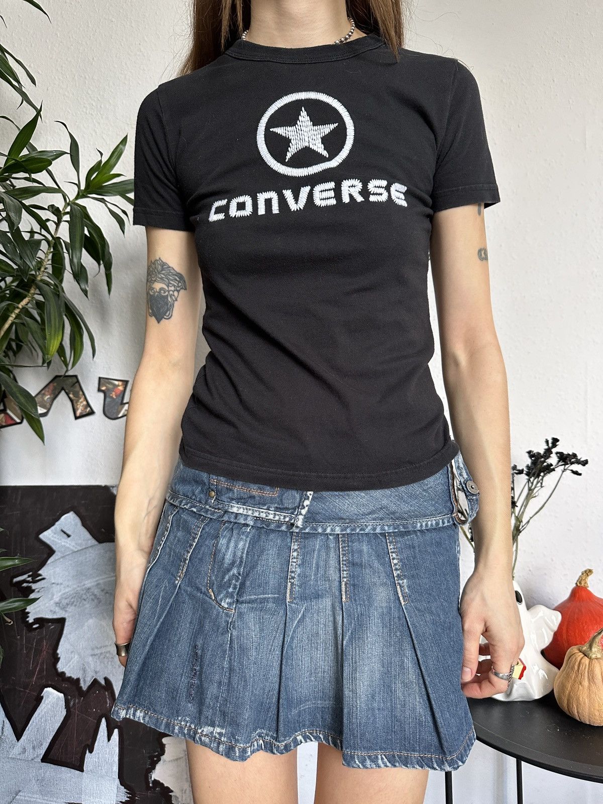 Converse × Vintage Converse 90’s Baby Tee Embroided T-Shirt y2k Size XS / US 0-2 / IT 36-38 - 2 Thumbnail