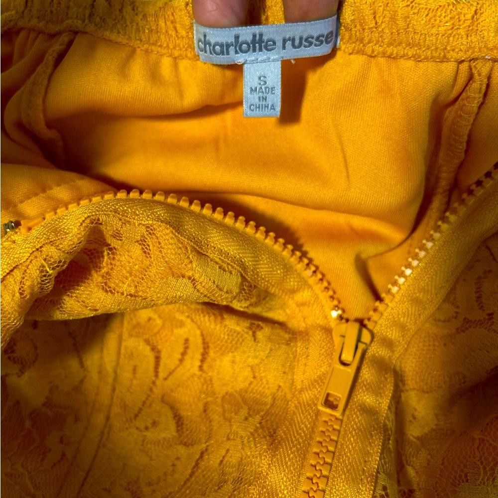 Designer Mustard Yellow Lace- zip-Up Crop Top - Size Small Size S / US 4 / IT 40 - 2 Thumbnail