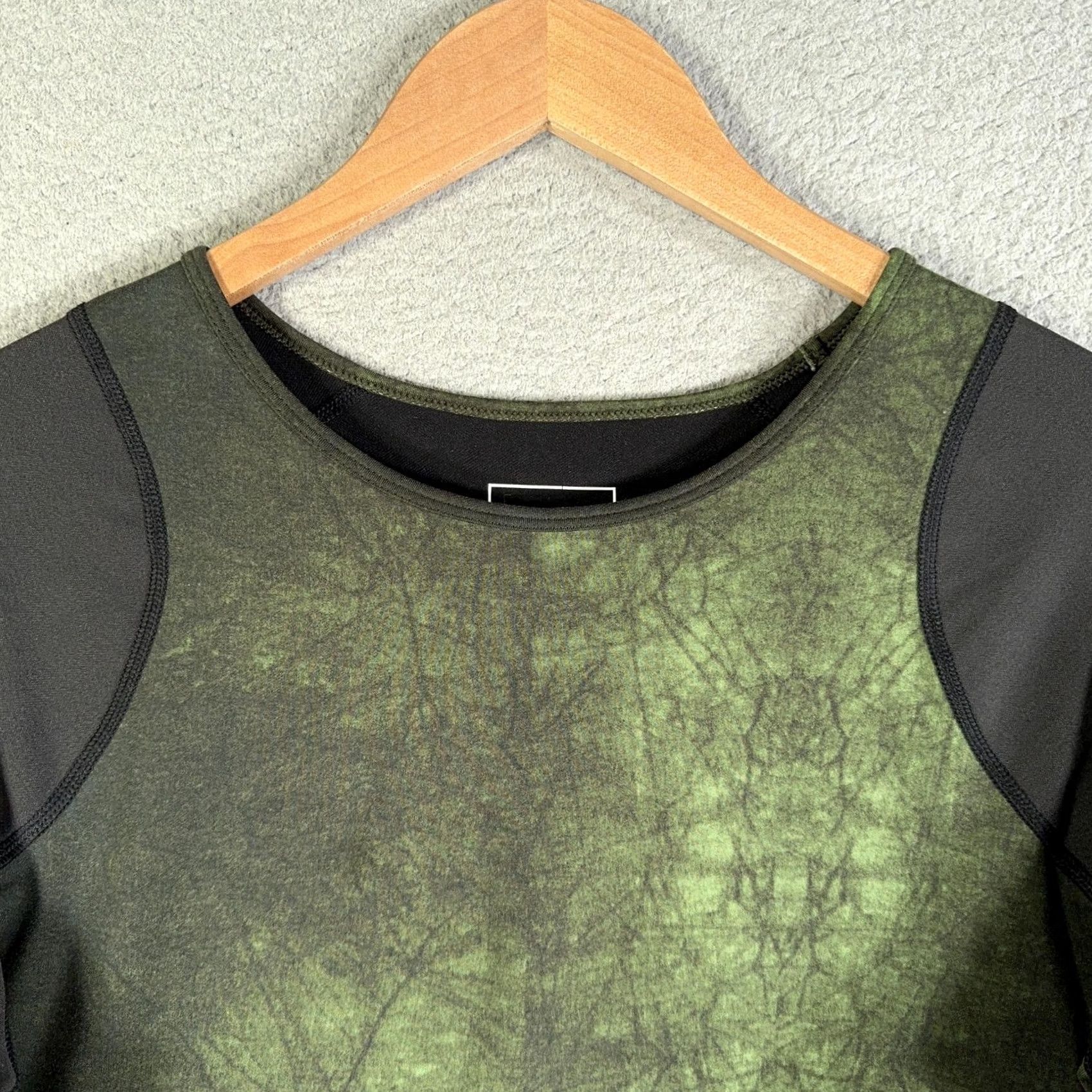 The North Face VINTAGE North Face Flight Series Top Shirt Womens L Green Gray Night Flight Night Long Sleeve Running Size L / US 10 / IT 46 - 5 Thumbnail