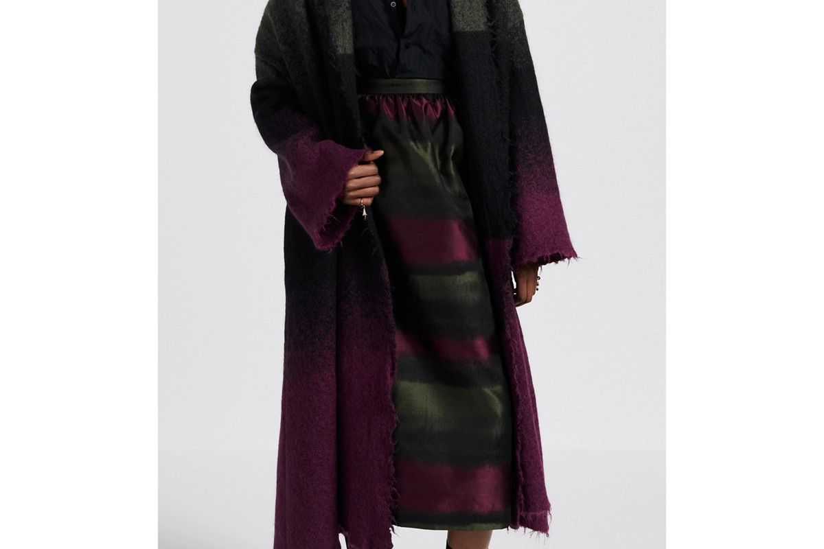 Dior o1bcso1str0225 Straight-Cut Skirt in Deep Fuchsia/Green Size 27" / US 4 / IT 40 - 5 Thumbnail