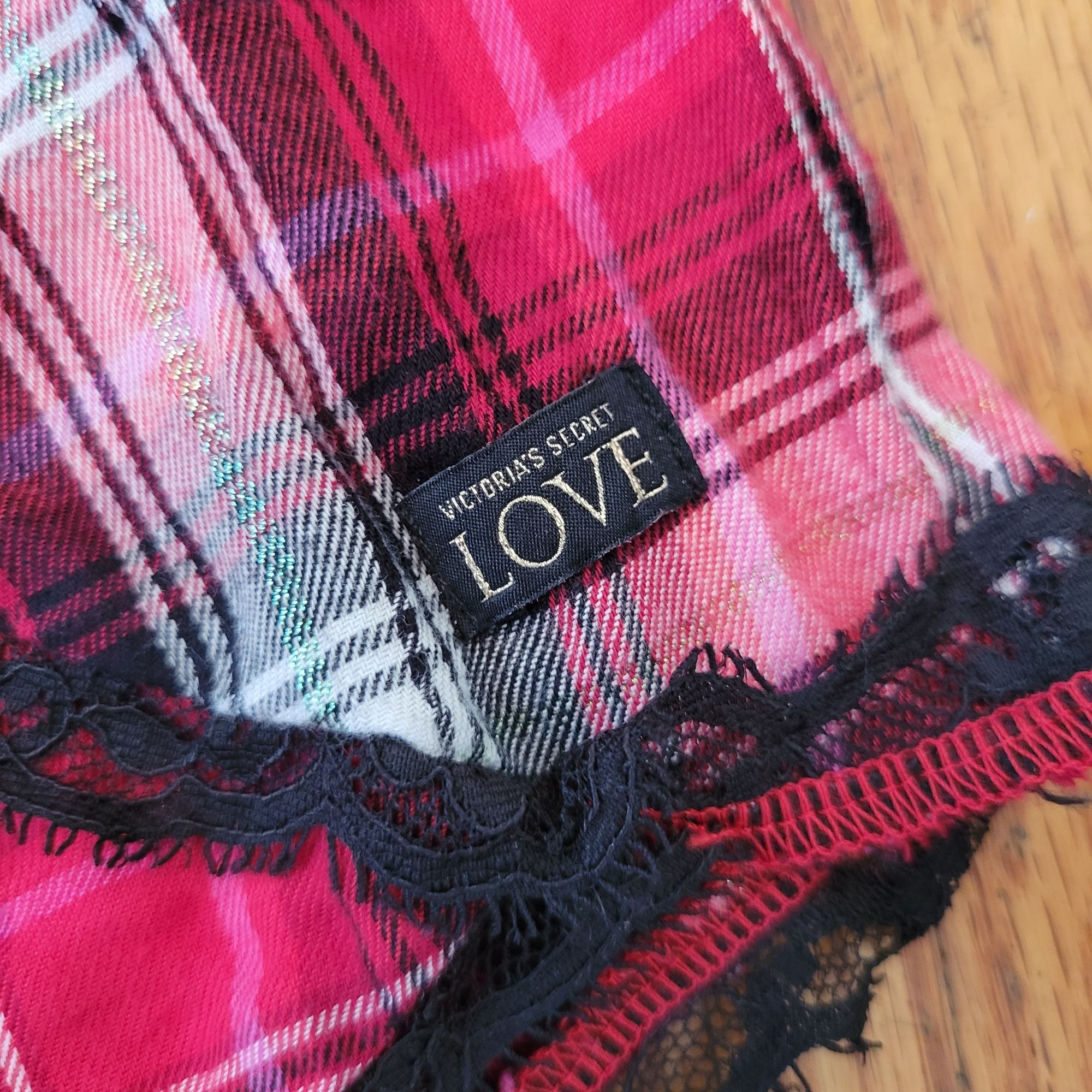 Victoria's Secret Victorias Secret L Red Plaid 2 Piece Pajama Set Lace Trim Sh Size L / US 10 / IT 46 - 12 Thumbnail