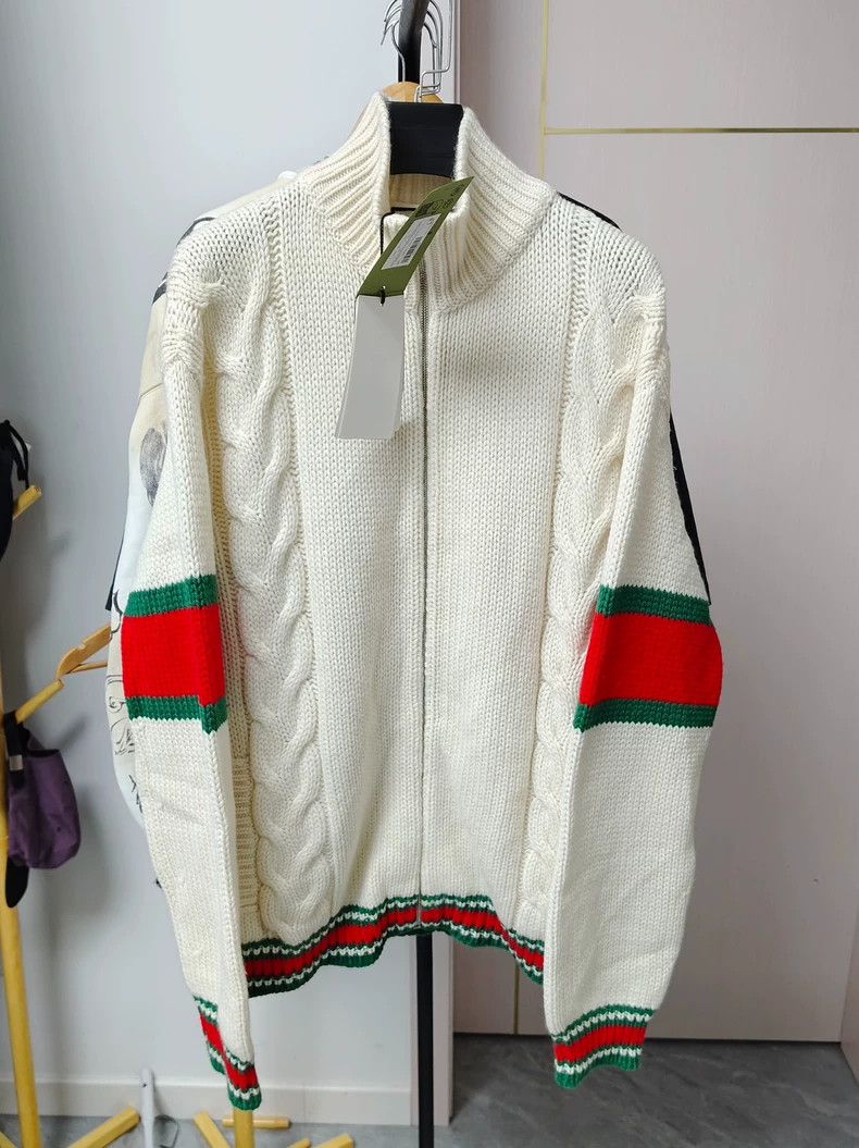 Gucci GucciTwisted flower braided bomber jacket 2503-Nextarrow Size US S / EU 44-46 / 1 - 1 Thumbnail