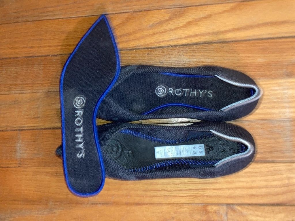 Rothy's Rothy's The Point Black flat w/ White Halo size 8.5 Size US 8.5 / IT 38.5 - 1 Thumbnail