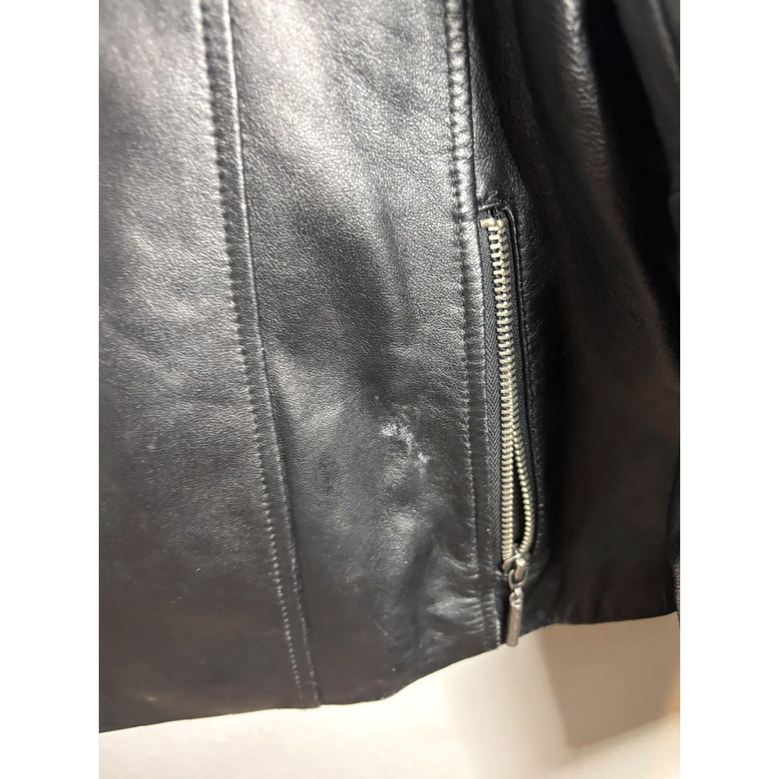 Vintage VINTAGE? No. Wilsons Leather Jacket Womens XL Black Maxima Full Zip Pockets Moto Biker Style Size XL / US 12-14 / IT 48-50 - 5 Thumbnail