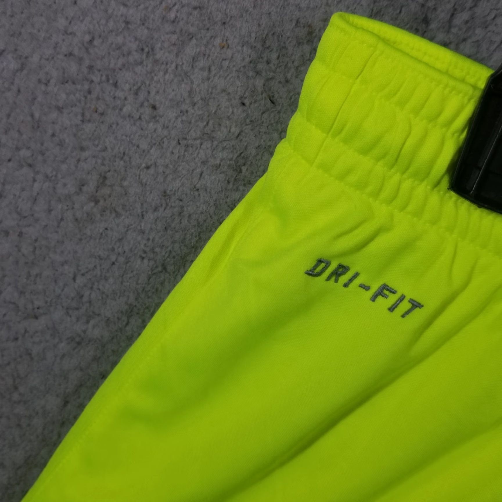 Nike Nike Soccer Shorts Men Medium Woven Neon Black NWT Size US 31 - 3 Thumbnail