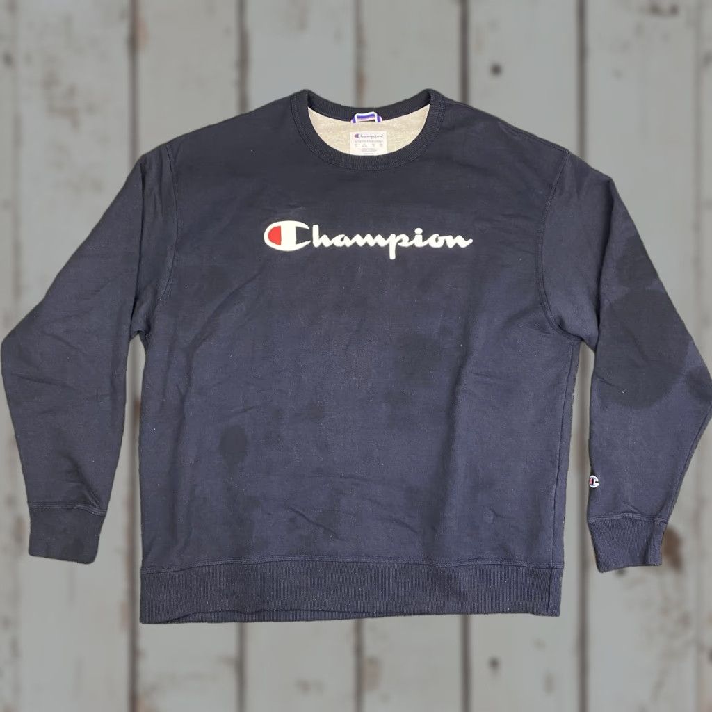 Champion VINTAGE Champion Crewneck Sweatshirt Navy Blue XXL 2XL Logo Embroidered Cotton Blend Fleece Men Pullover Sweatshirt Blue 50/50 American Logo Mens Size US XXL / EU 58 / 5 - 1 Thumbnail