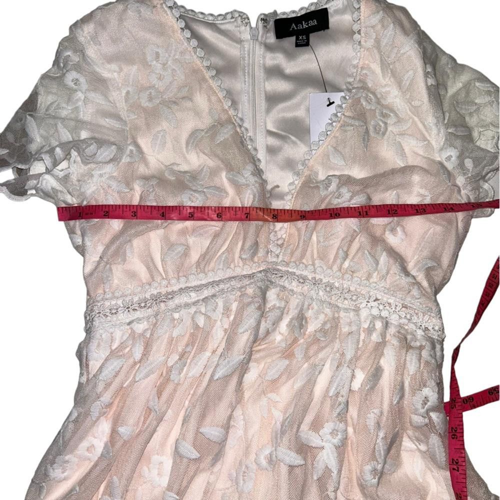 REVOLVE Aakaa l NWT Floral Embroidered White/Peach Maxi Dress XS Size XS / US 0-2 / IT 36-38 - 4 Thumbnail