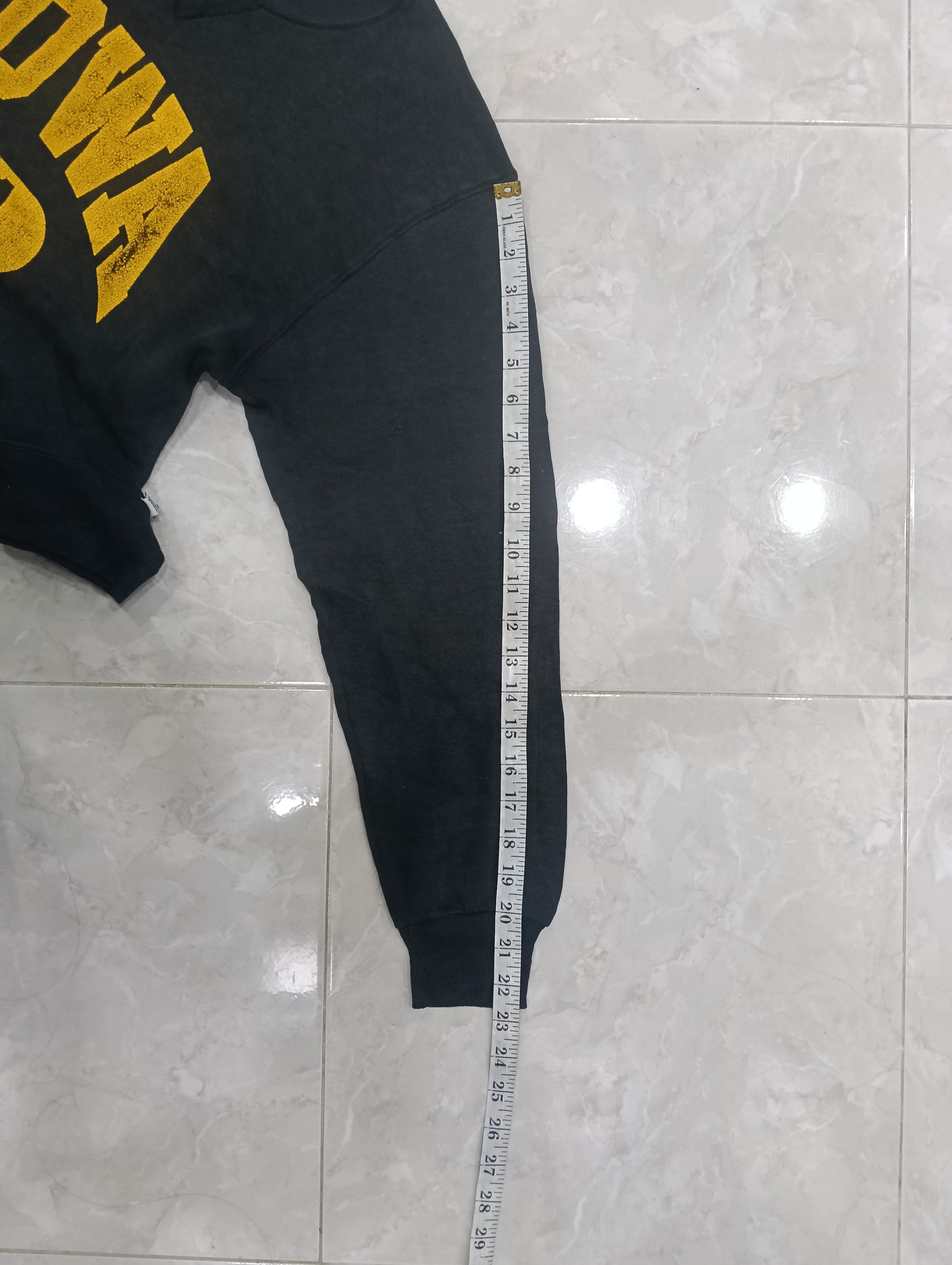 Russell Athletic Vintage 80s University Of Iowa Crewneck Size US M / EU 48-50 / 2 - 14 Thumbnail