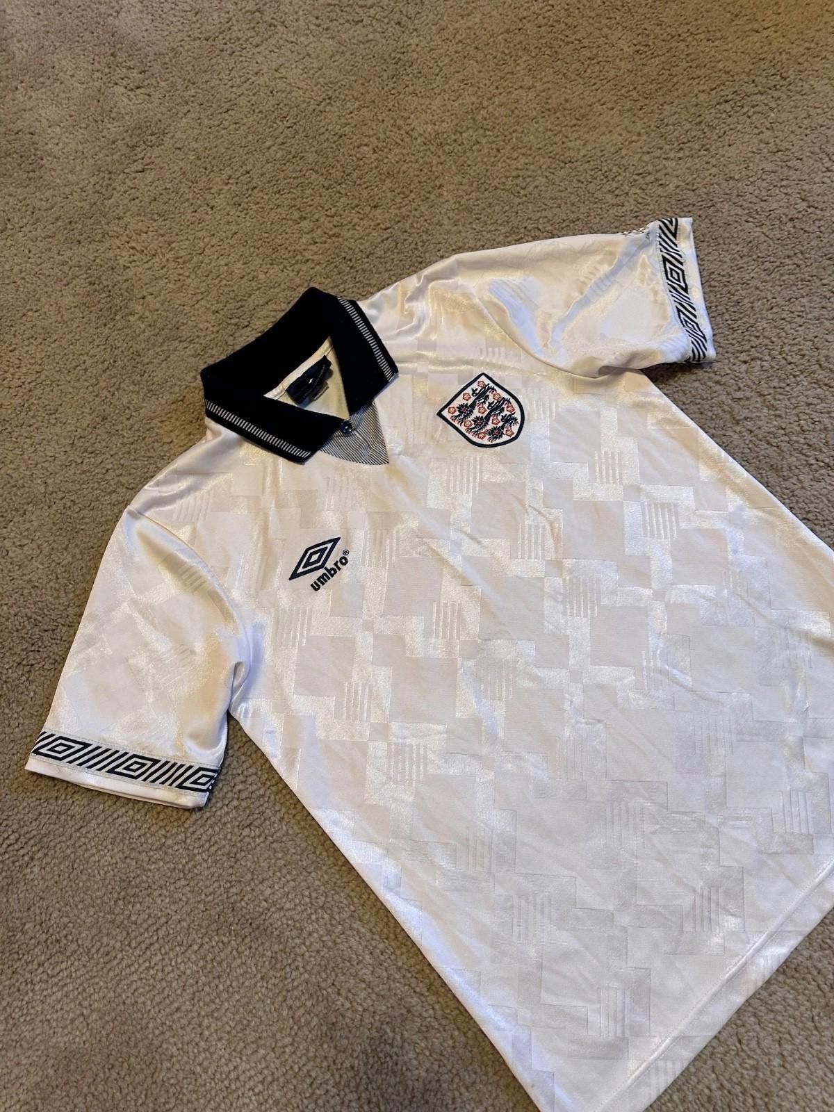 Umbro #19 Umbro England 1992 Football Shirt Soccer Jersey Sz S Size US S / EU 44-46 / 1 - 3 Thumbnail