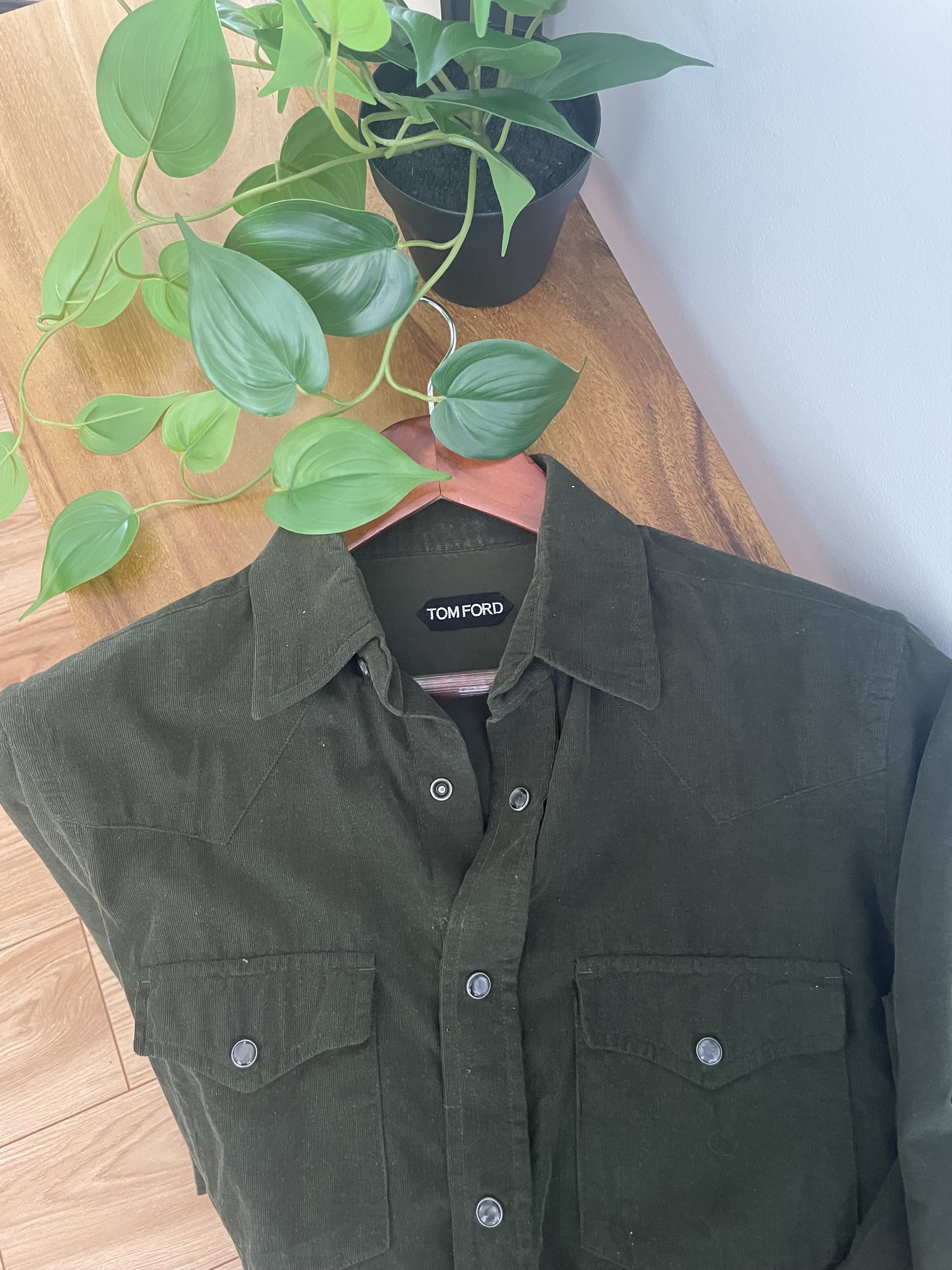 Tom Ford Tom Ford Velour Western shirt Forest Green size medium Size M / US 6-8 / IT 42-44 - 7 Thumbnail