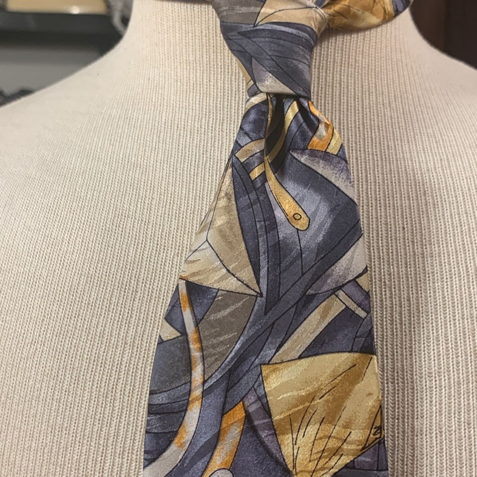 Vintage J. Garcia,Grateful Dead abstract modernist 100% silk necktie Size ONE SIZE - 2 Thumbnail