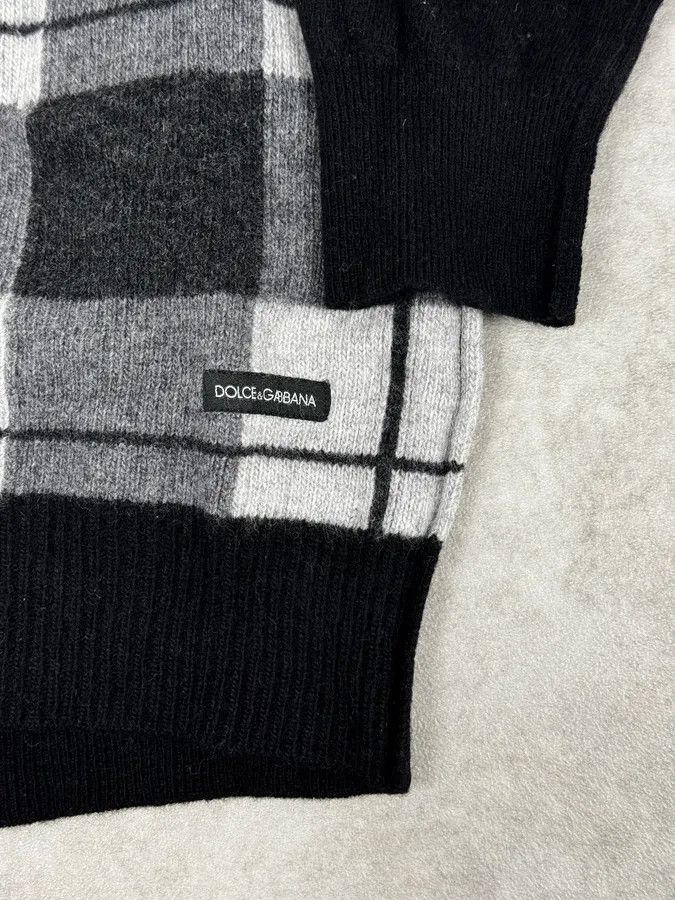 Dolce & Gabbana 2000s Dolce & Gabbana Tartan Wool Sweater Size US S / EU 44-46 / 1 - 7 Thumbnail