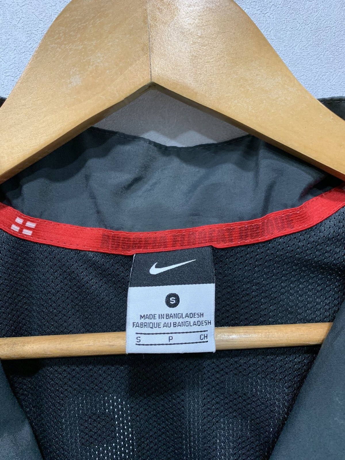 Nike × Vintage Vintage Nike England Windbreaker Jacket Big Logo Baggy 90s Size US S / EU 44-46 / 1 - 14 Thumbnail