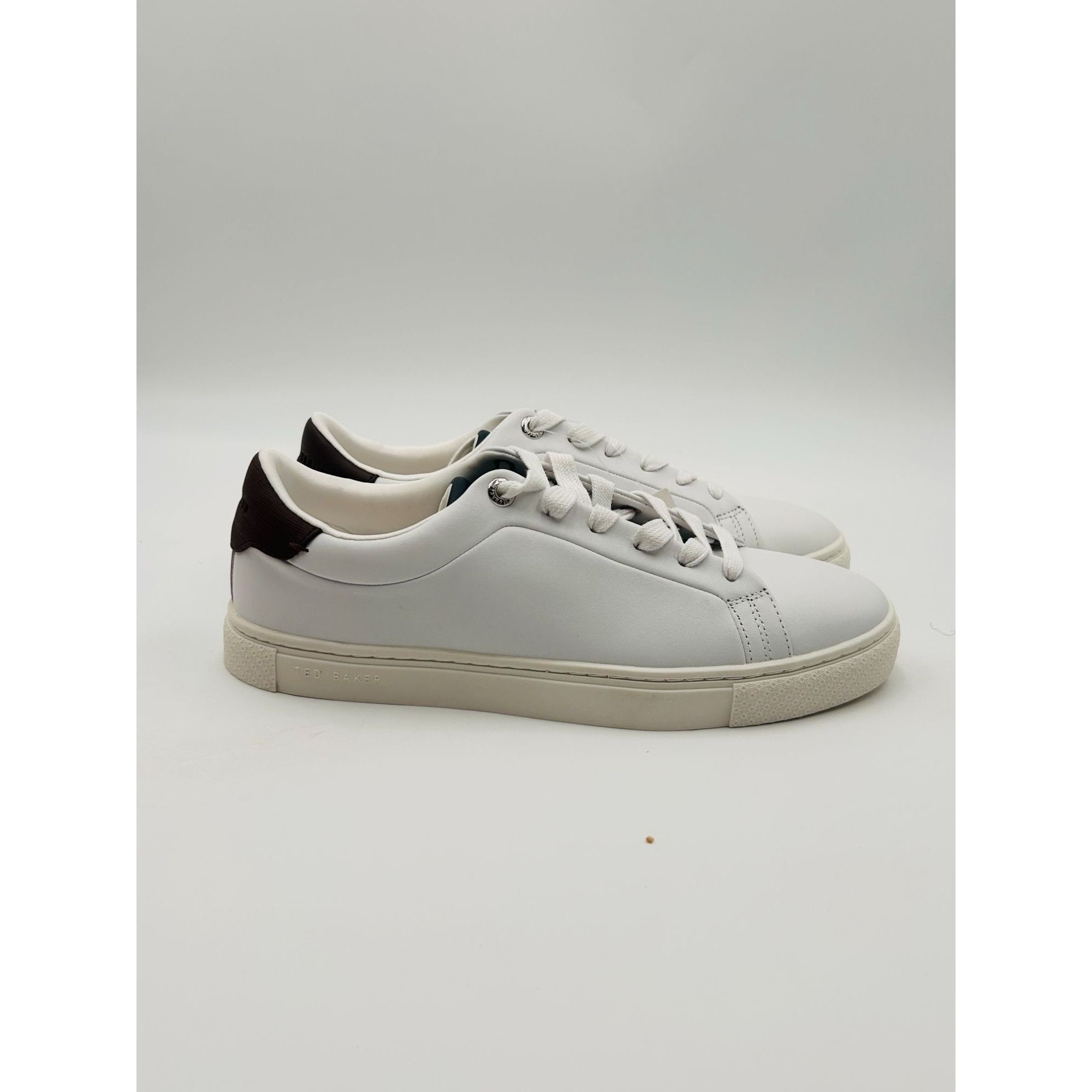 Ted Baker Ted Baker Men White Leather Low Top Sneakers Burgundy Heel C Size US 8.5 / EU 41-42 - 6 Thumbnail