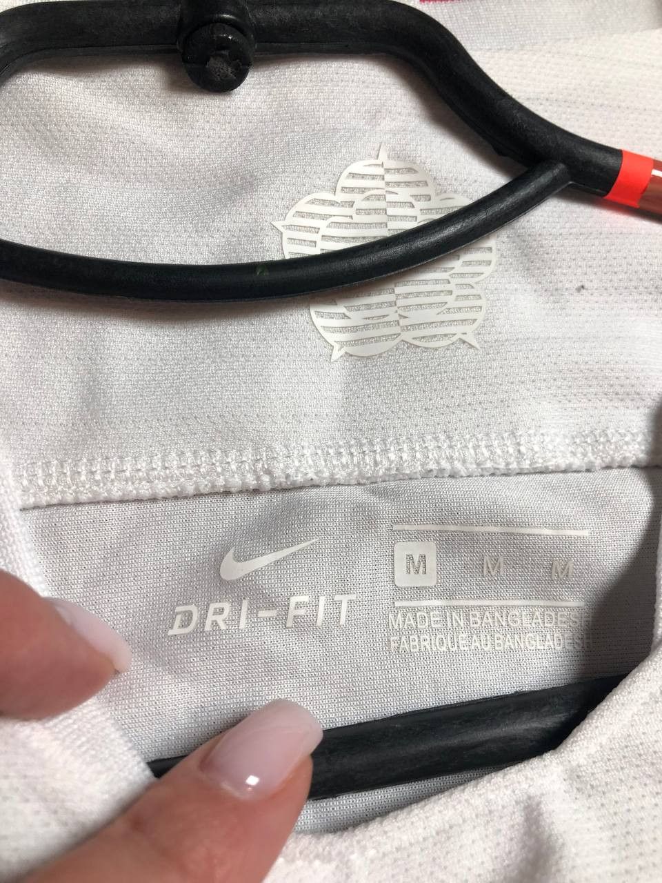 Nike ENGLAND NIKE 2018 WORLD CUP FOOTBALL HOME JERSEY Size US M / EU 48-50 / 2 - 8 Thumbnail