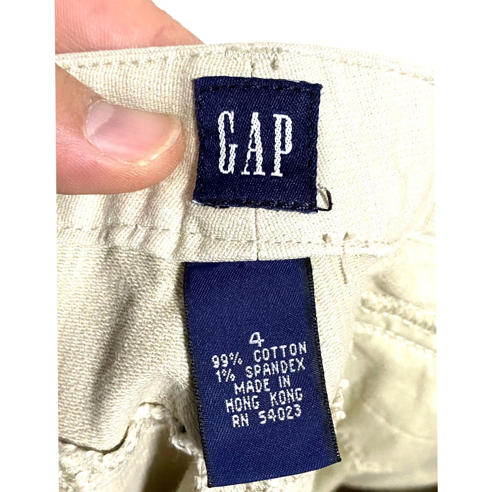 Gap Vintage Gap Capris Womens 4 Beige Khaki Flat Front Pockets Cotton Spandex Size US 4 / IT 34 - 6 Thumbnail