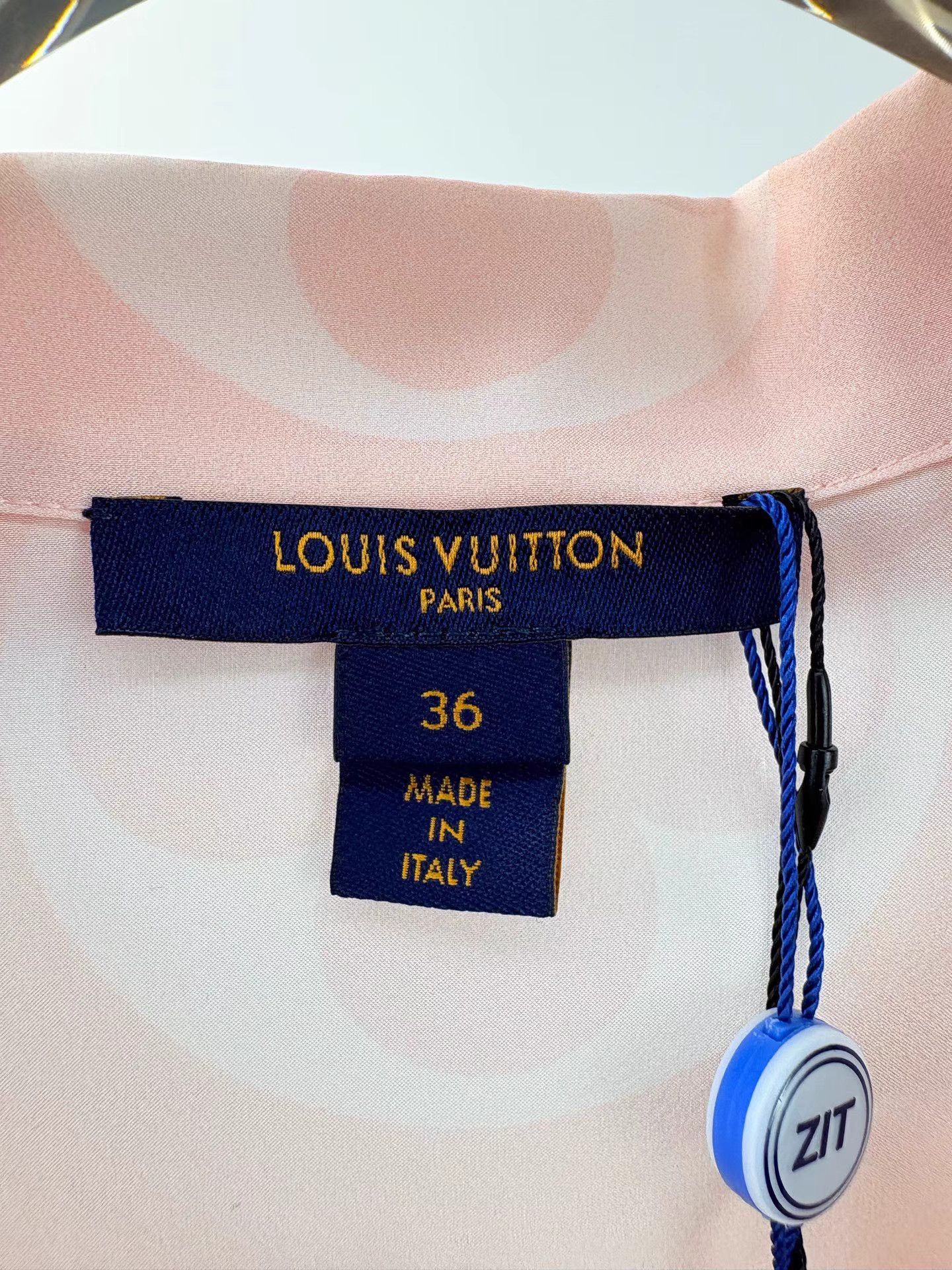 Louis Vuitton LV Gradient Monogram Short Sleeve Shirt K1 Size XS / US 0-2 / IT 36-38 - 3 Thumbnail