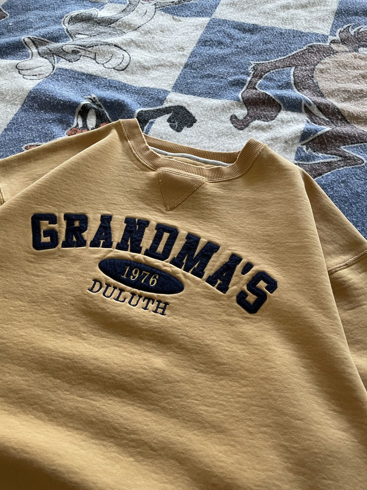 Vintage Vintage grandmas Duluth crewneck sweatshirt Size US XL / EU 56 / 4 - 2 Thumbnail