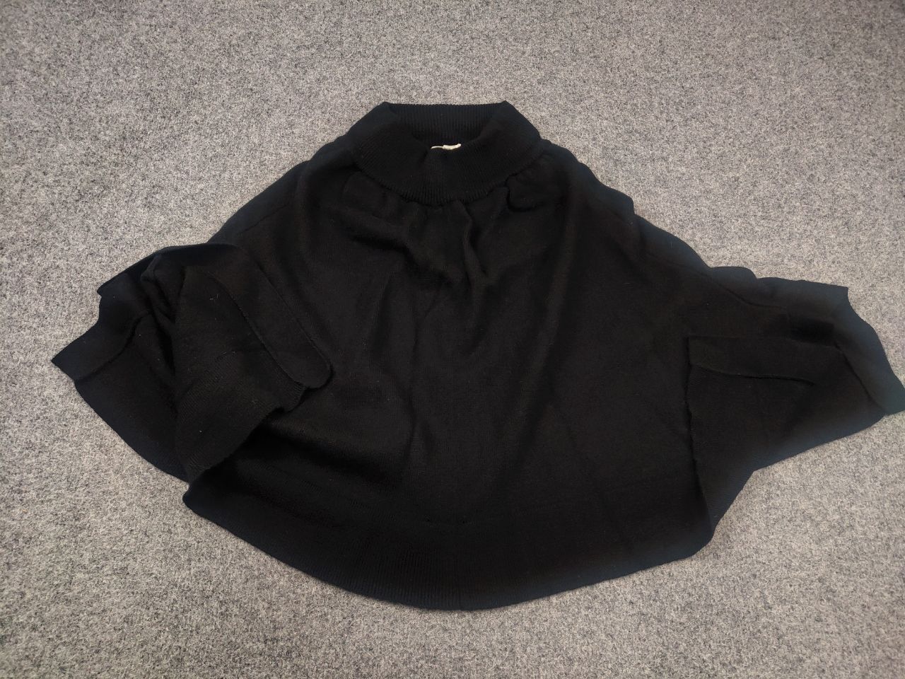 Issey Miyake Vintage Plantation by Issey Miyake Japan knit sweater poncho Size M / US 6-8 / IT 42-44 - 2 Thumbnail