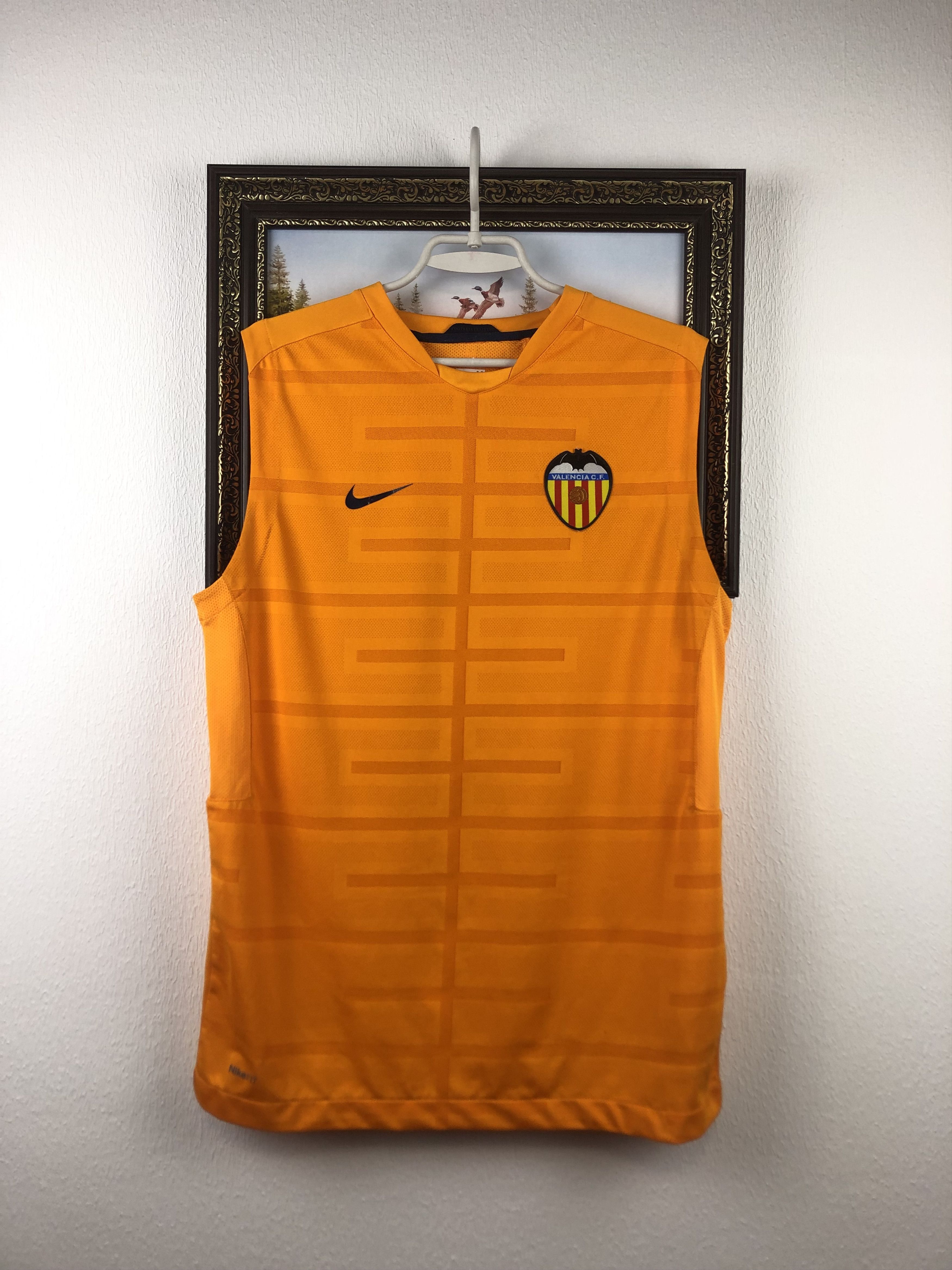 Nike Vintage Nike Valencia Football Shirt Vest Soccer Jersey Rare Size US M / EU 48-50 / 2 - 1 Thumbnail