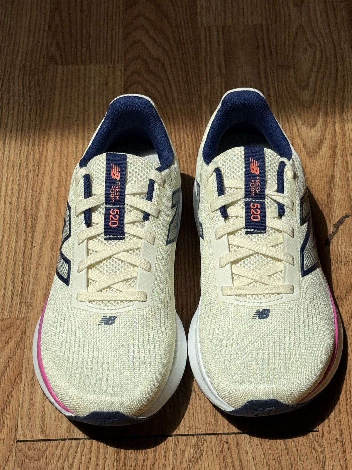 New Balance New Balance Fresh Foams Size US 8 / IT 38 - 3 Thumbnail