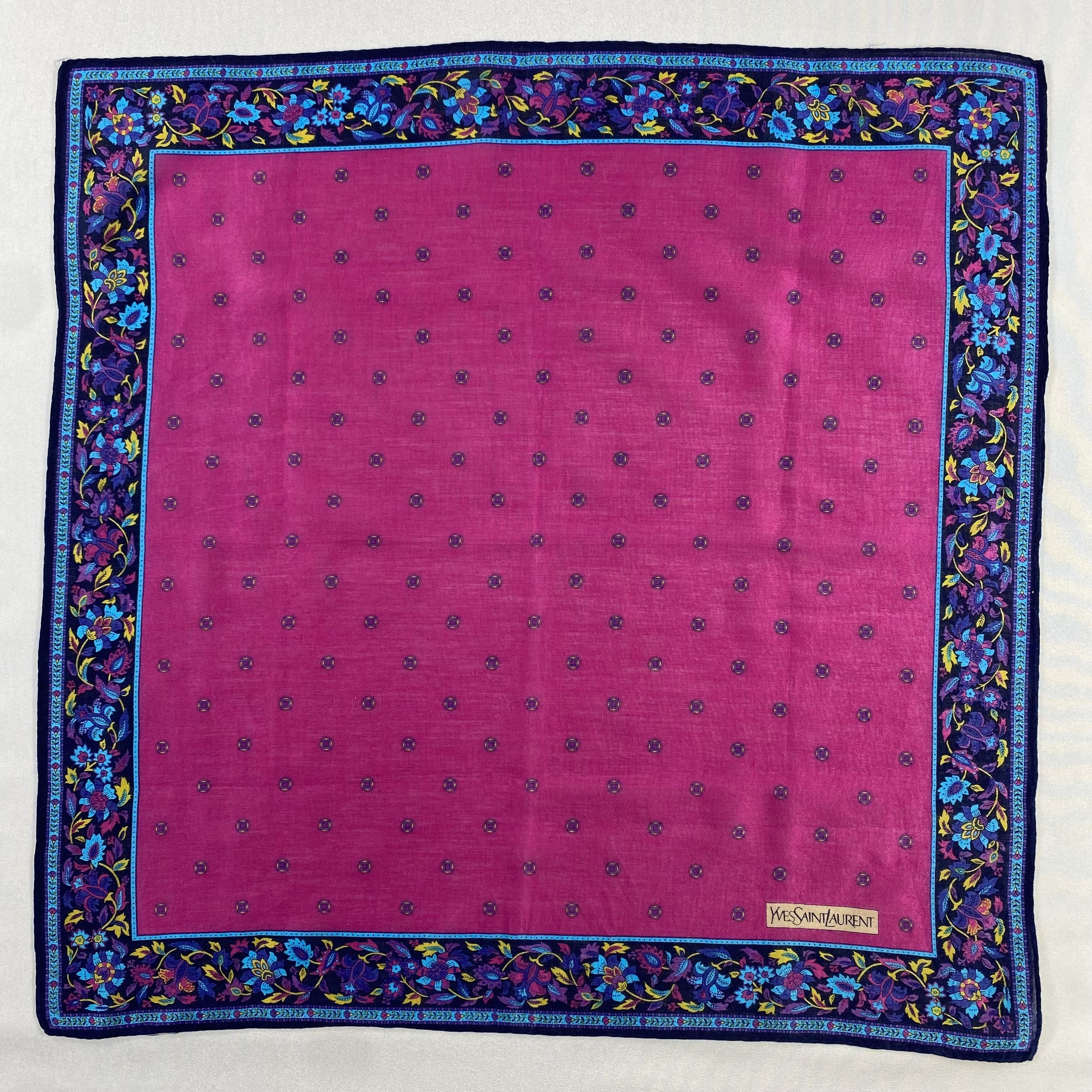 Vintage Yves Saint Laurent Handkerchief / Neckerchief-P1439 Size ONE SIZE - 1 Thumbnail