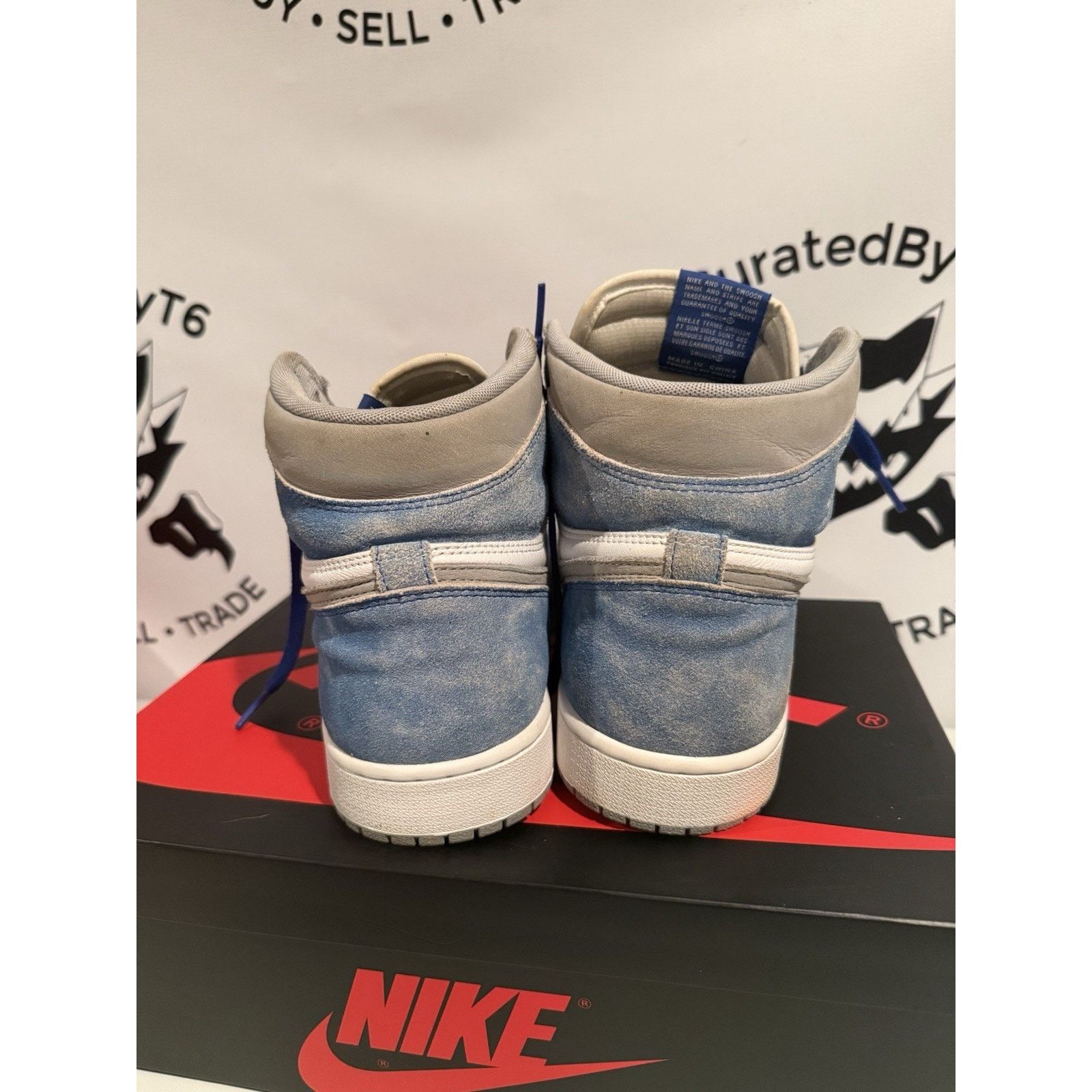 Jordan Brand Nike Air Jordan 1 Retro OG High Hyper Royal 12 555088-402 Size US 12 / EU 45 - 4 Thumbnail