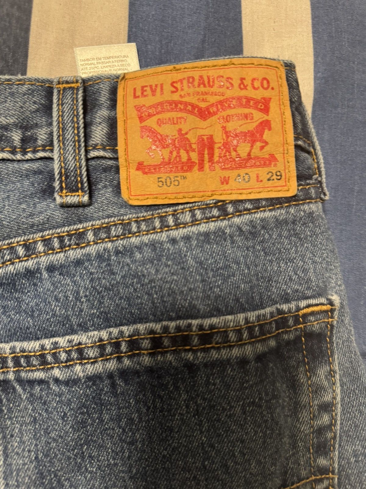 Levi's Levis 505 Regular Fit Men’s Jeans 40x29 Size US 40 / EU 56 - 3 Thumbnail