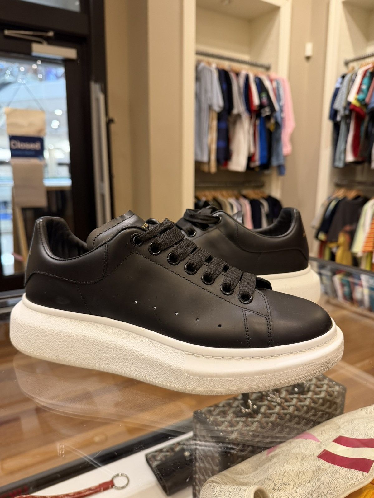 Alexander McQueen Alexander Mcqueen Oversized Sneaker- Black Size US 9.5 / EU 42-43 - 1 Thumbnail