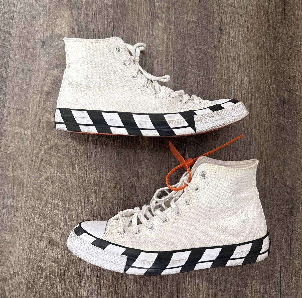 Converse × Off-White Converse Off White Size 11 Size US 12 / EU 45 - 1 Thumbnail
